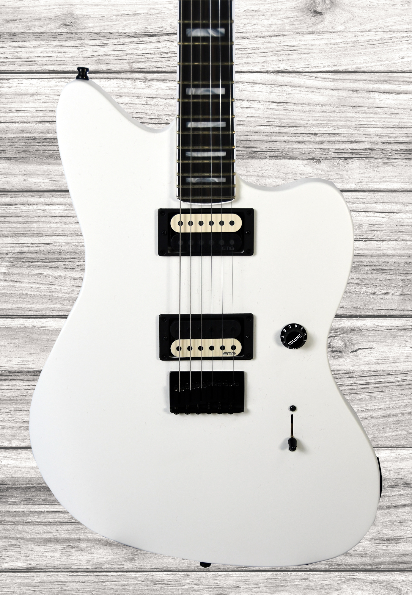 fender-jim-root-jazzmaster-arctwhite_637de741abafd.jpg