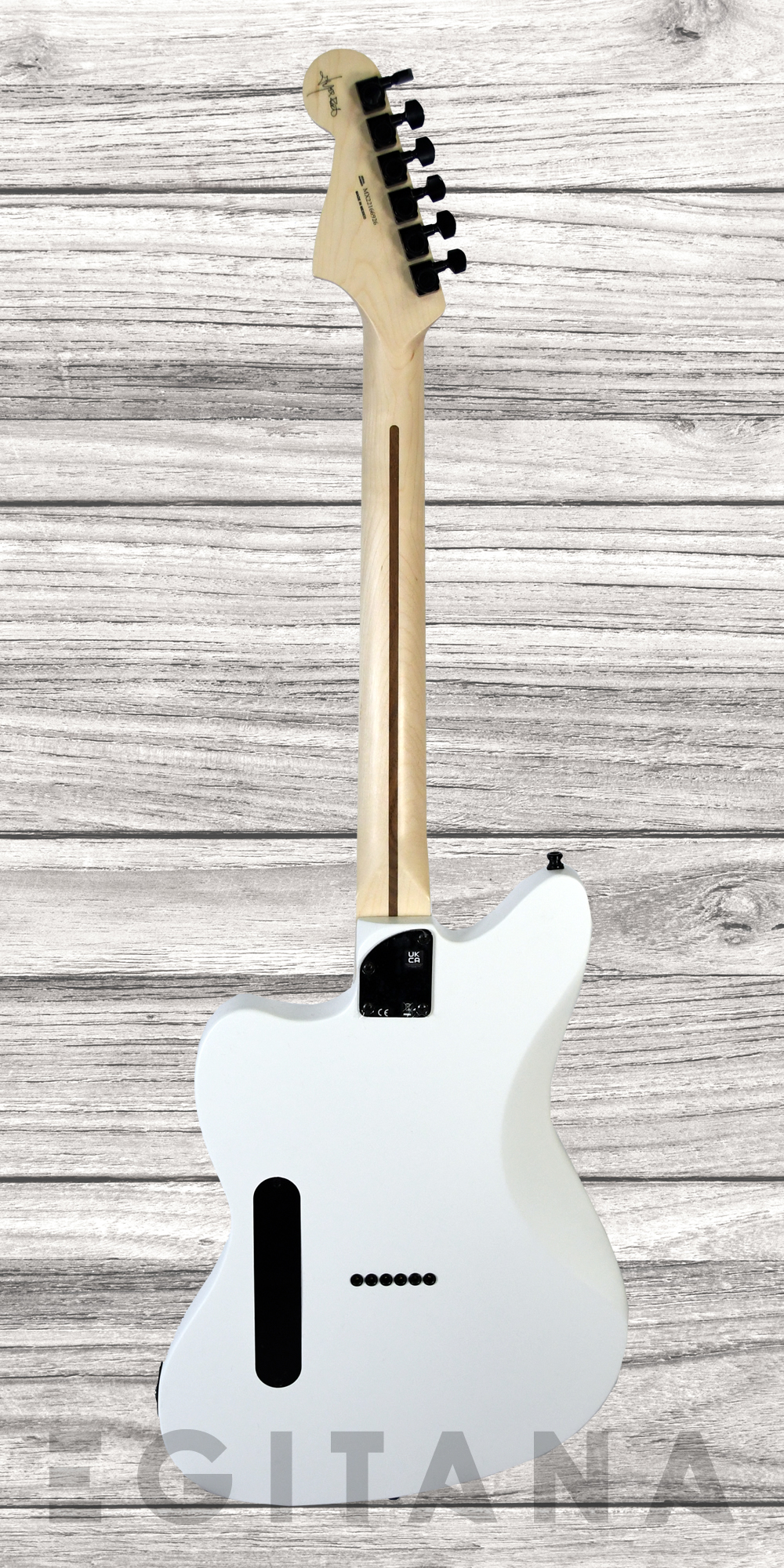 fender-jim-root-jazzmaster-arctwhite_637de74517ca7.jpg