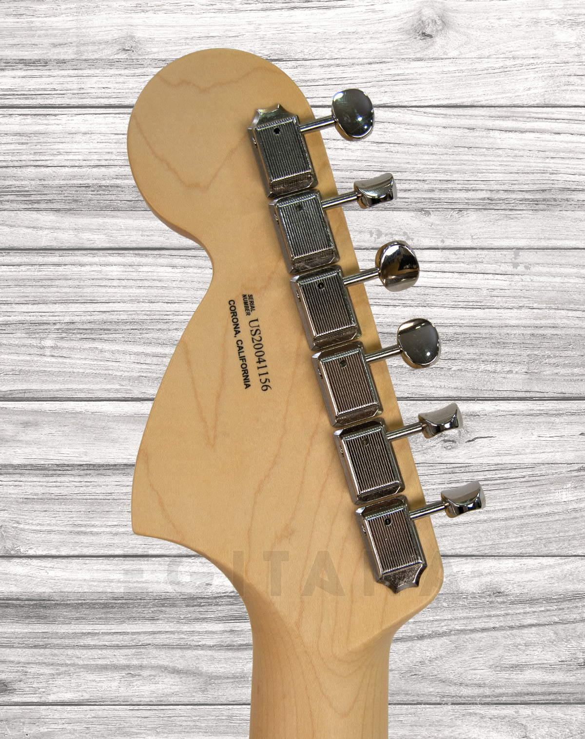 fender-limited-edition-american-performer-stratocaster-ash-body-natural_5fb3e12604248.jpg