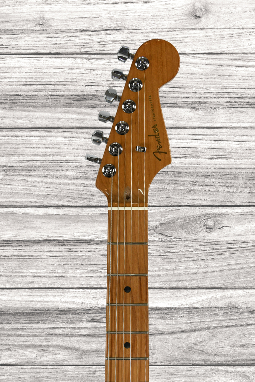 fender-limited-edition-american-ultra-roasted-maple-fingerboard-honey-burst_6682714f2e1b2.jpg