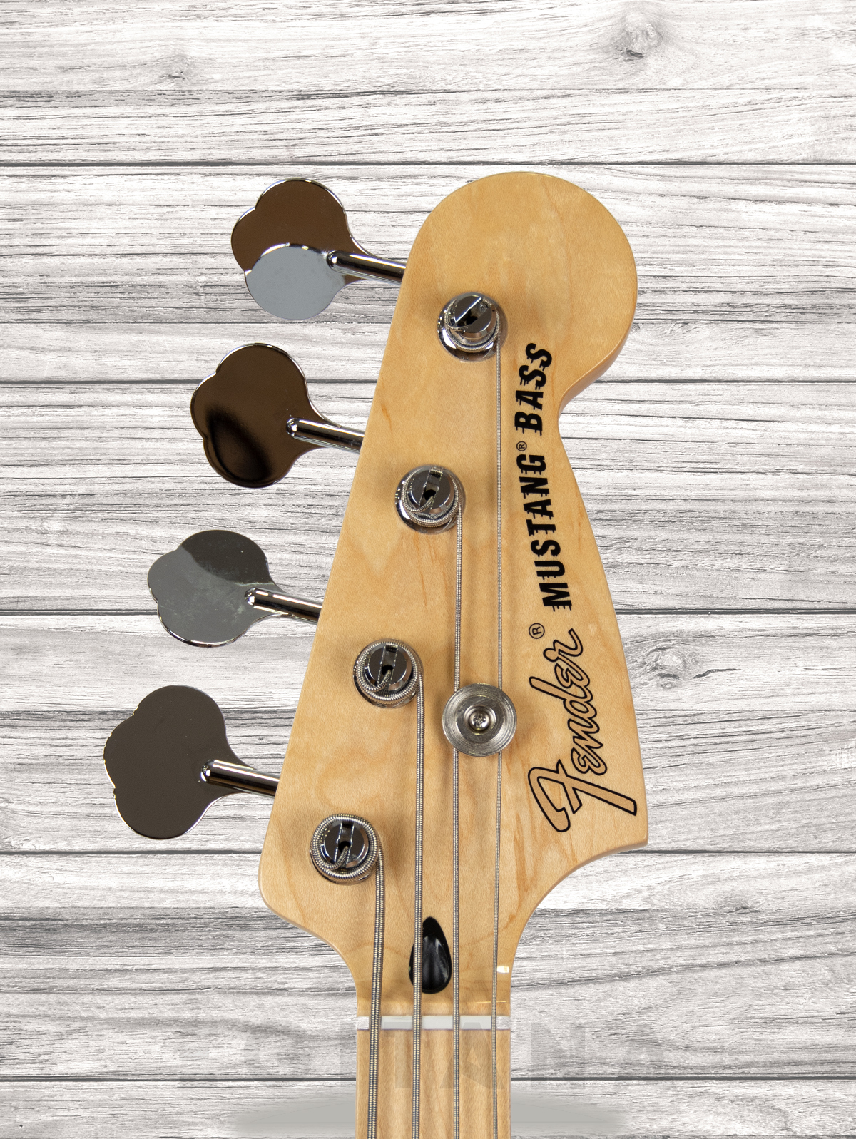 fender-limited-edition-mustang-butterscotch-blonde_6095524659e2c.jpg