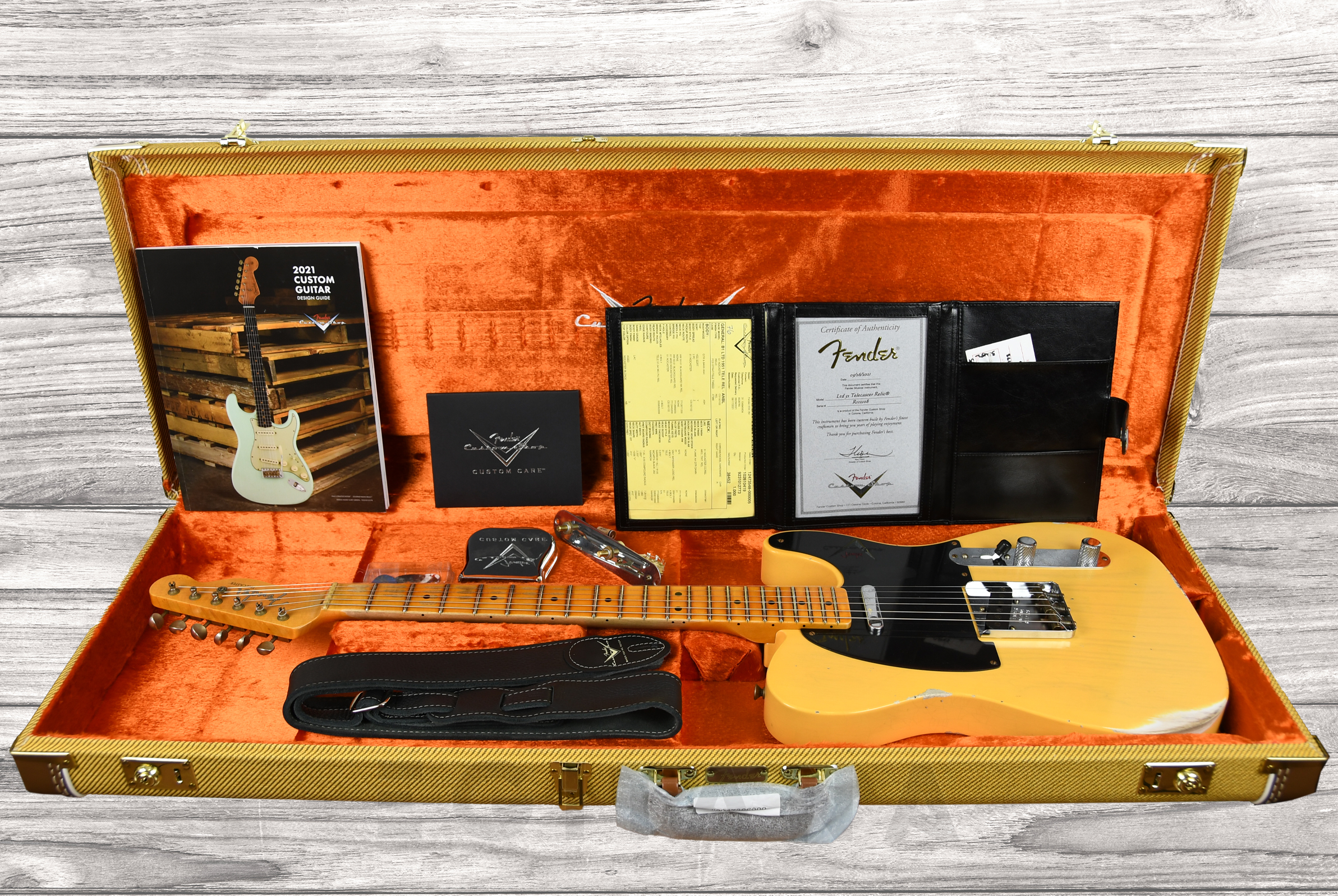 fender-ltd-51-relic-mn-aged-nocaster-blonde_60e56fd302c5d.jpg