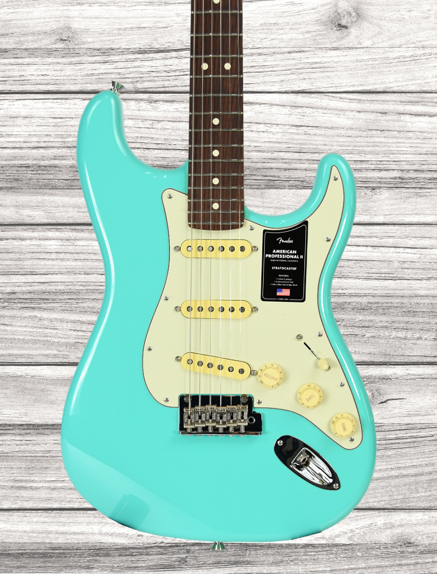 fender-ltd-am-pro-ii-strat-rw-sfg_667998b73edf8.jpg