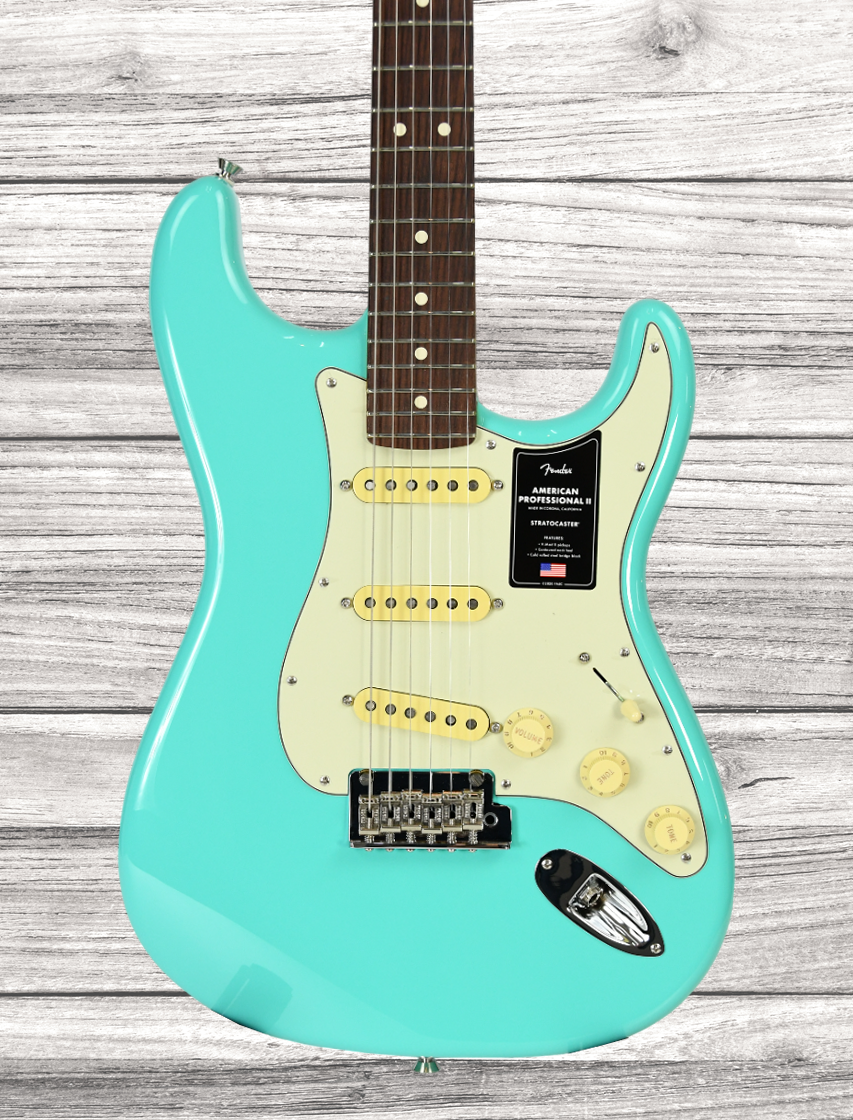 fender-ltd-am-pro-ii-strat-rw-sfg_667998b73edf8.png