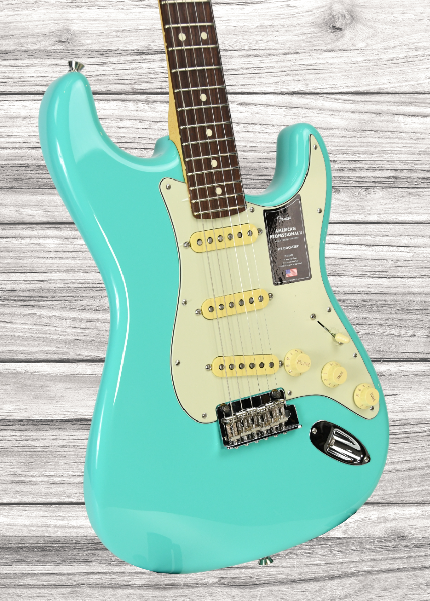 fender-ltd-am-pro-ii-strat-rw-sfg_667998bbe35a0.png