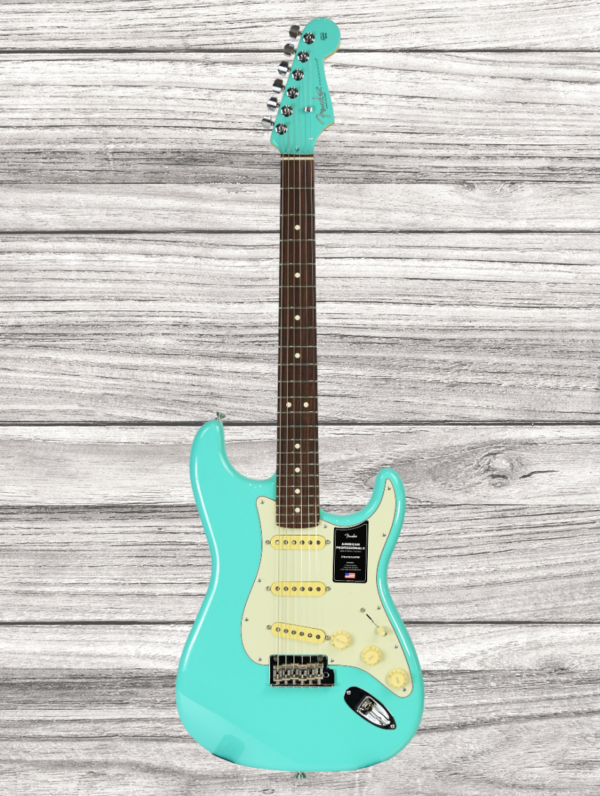 fender-ltd-am-pro-ii-strat-rw-sfg_667998c0e4e42.jpg