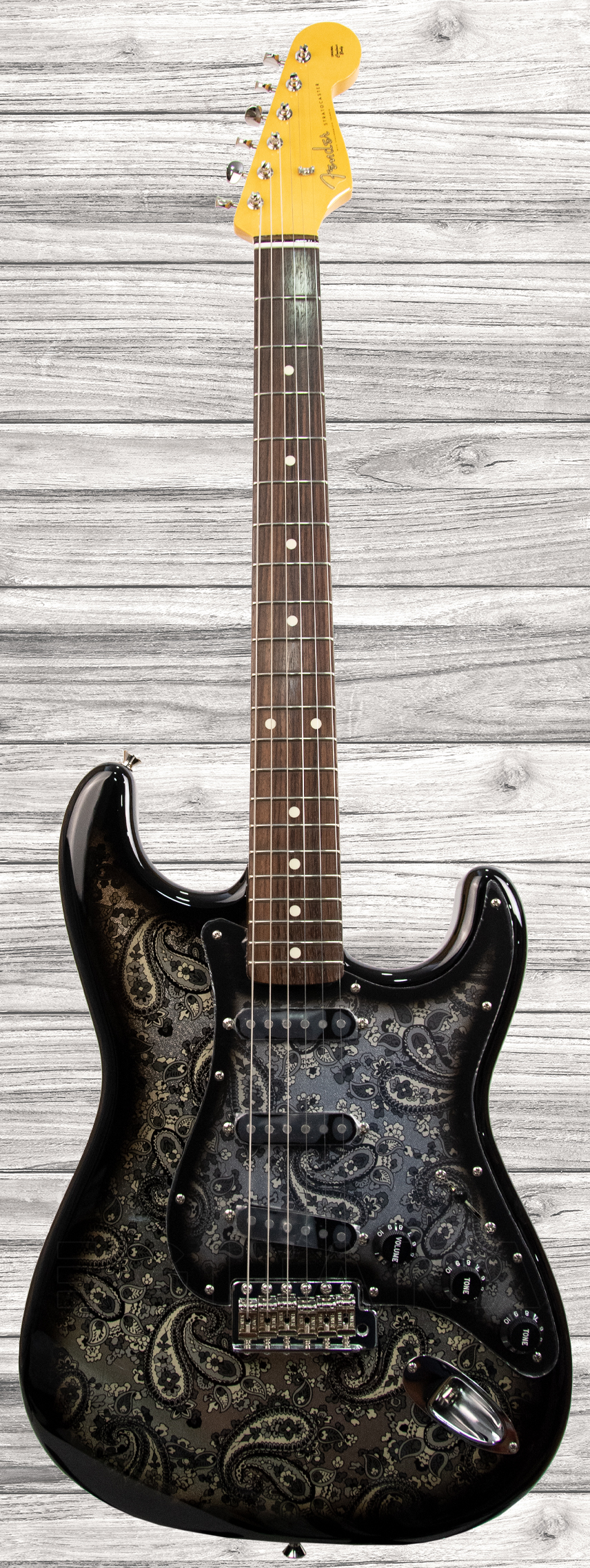 fender-ltd-japan-strat-black-paisley_5f3ab3b4ad500.jpg