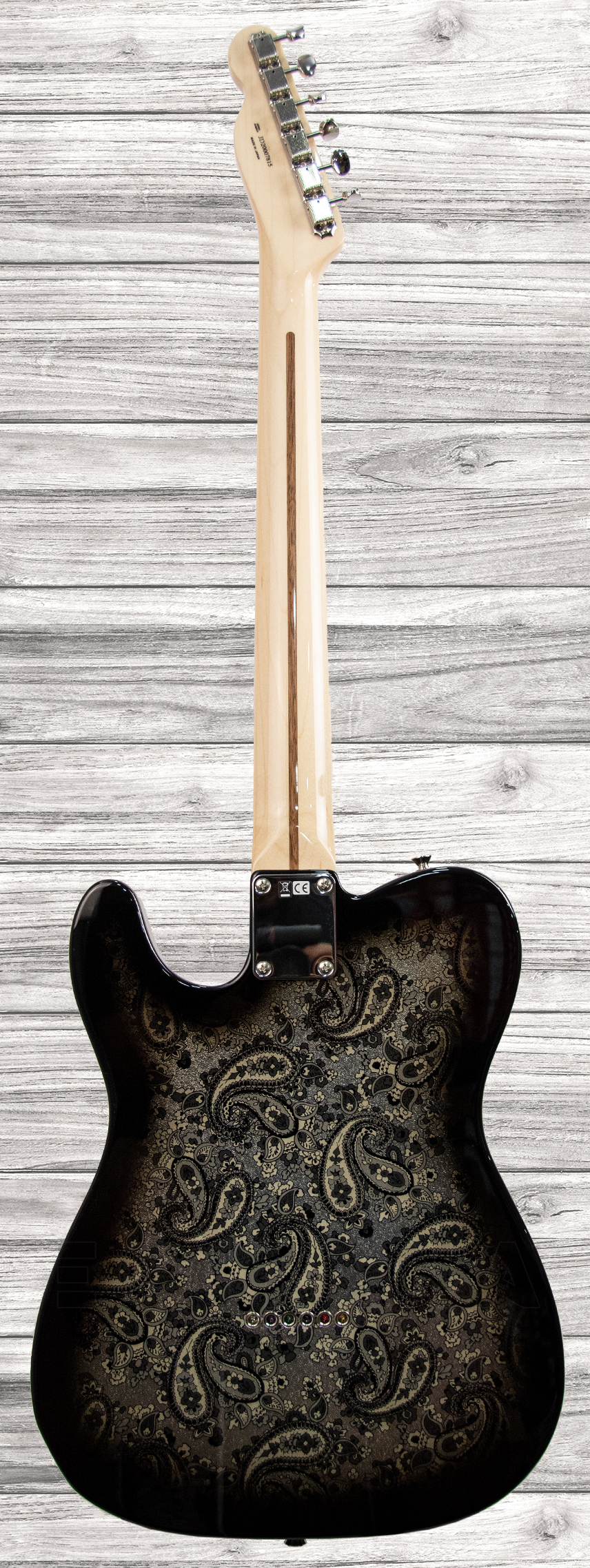 fender-ltd-japan-tele-black-paisley_5f3aad178a719.jpg