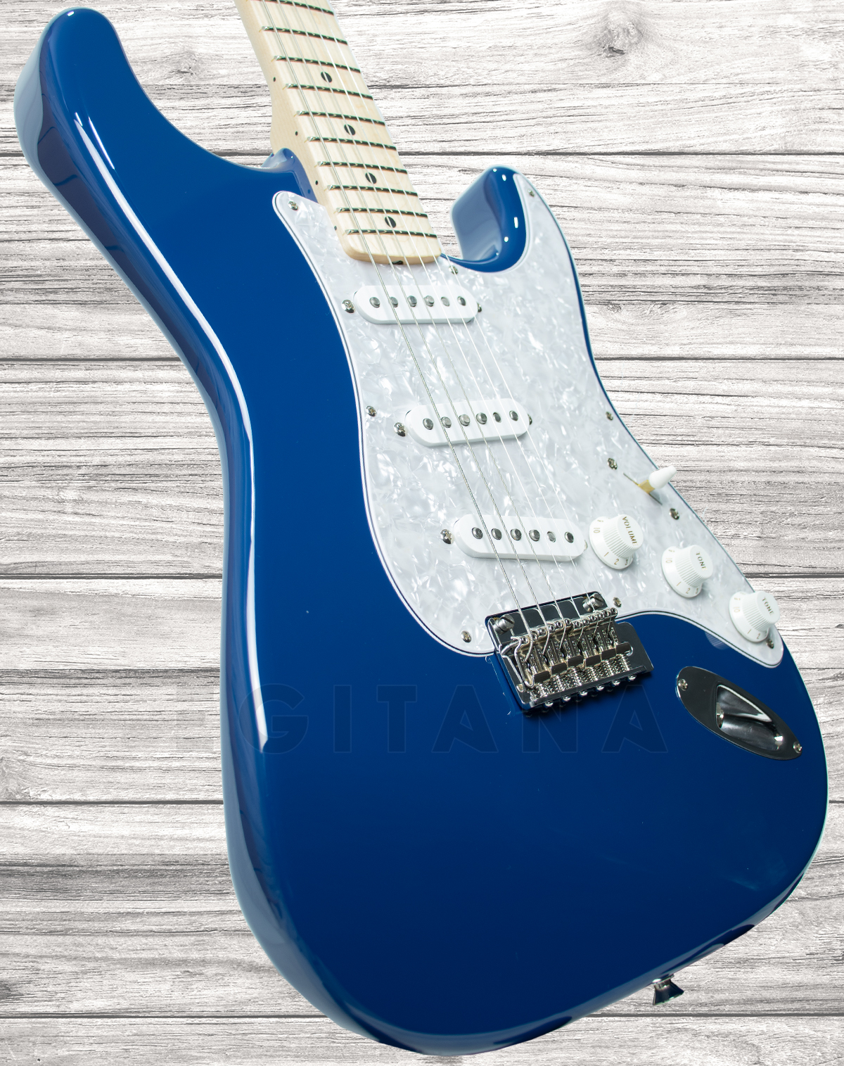 fender-made-in-japan-hybrid-stratocaster-indigo_5efe08679b2da.jpg