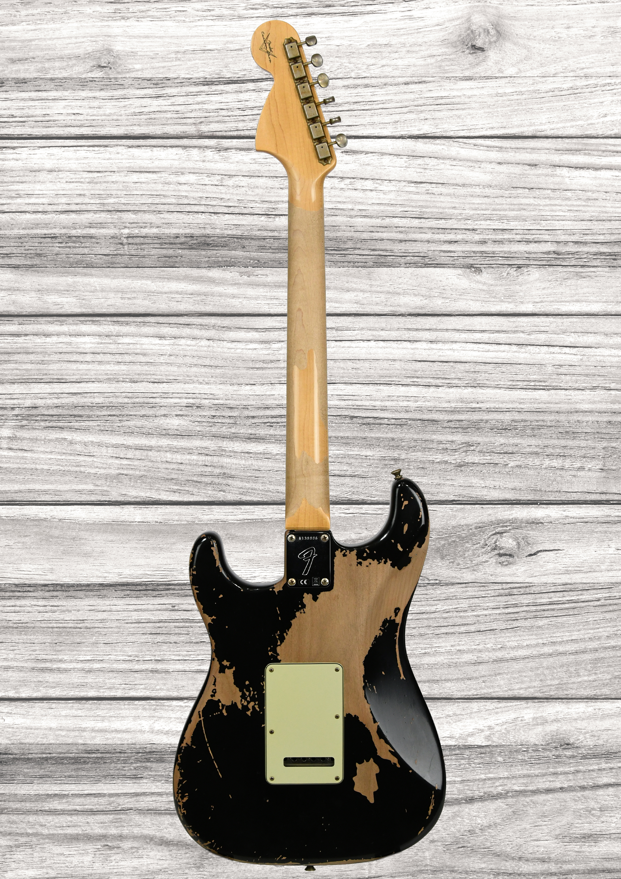 fender-michael-landau-signature-1968-stratocaster-relic-black_68f798f81a397.jpg
