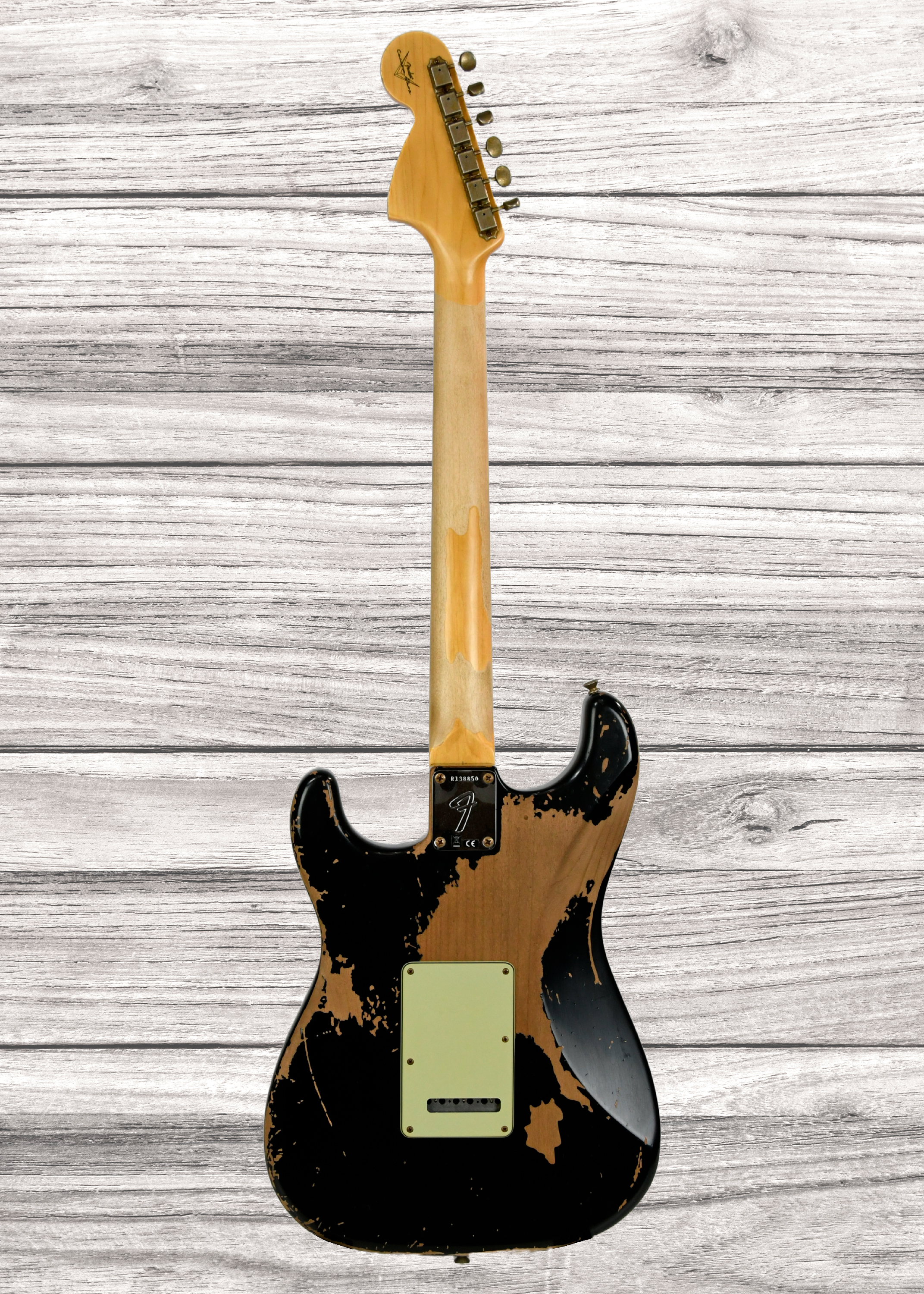 fender-michael-landau-signature-1968-stratocaster-round-laminated-rosewood-black_679bba72e7f9a.jpg
