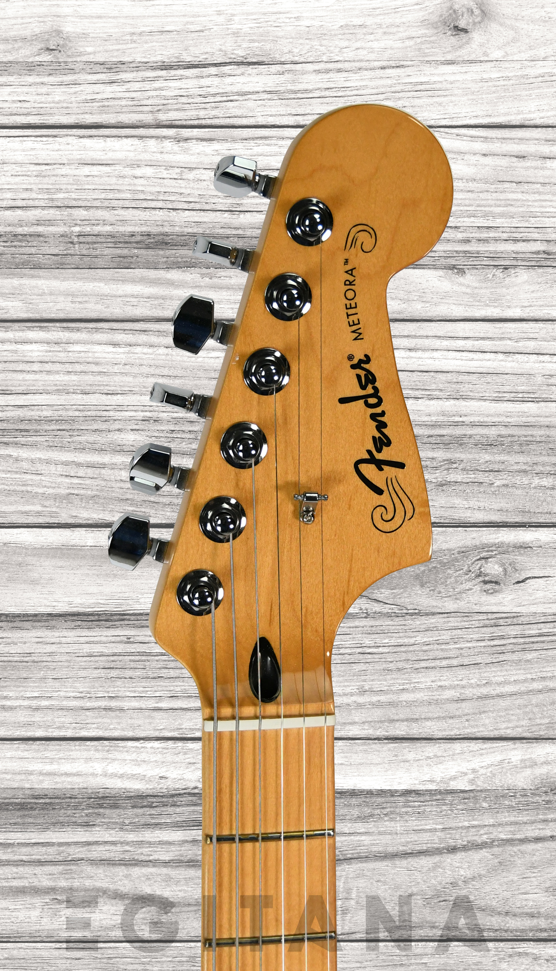 fender-player-plus-meteora-hh-maple-fingerboard-silverburst_6384f1268fdef.jpg