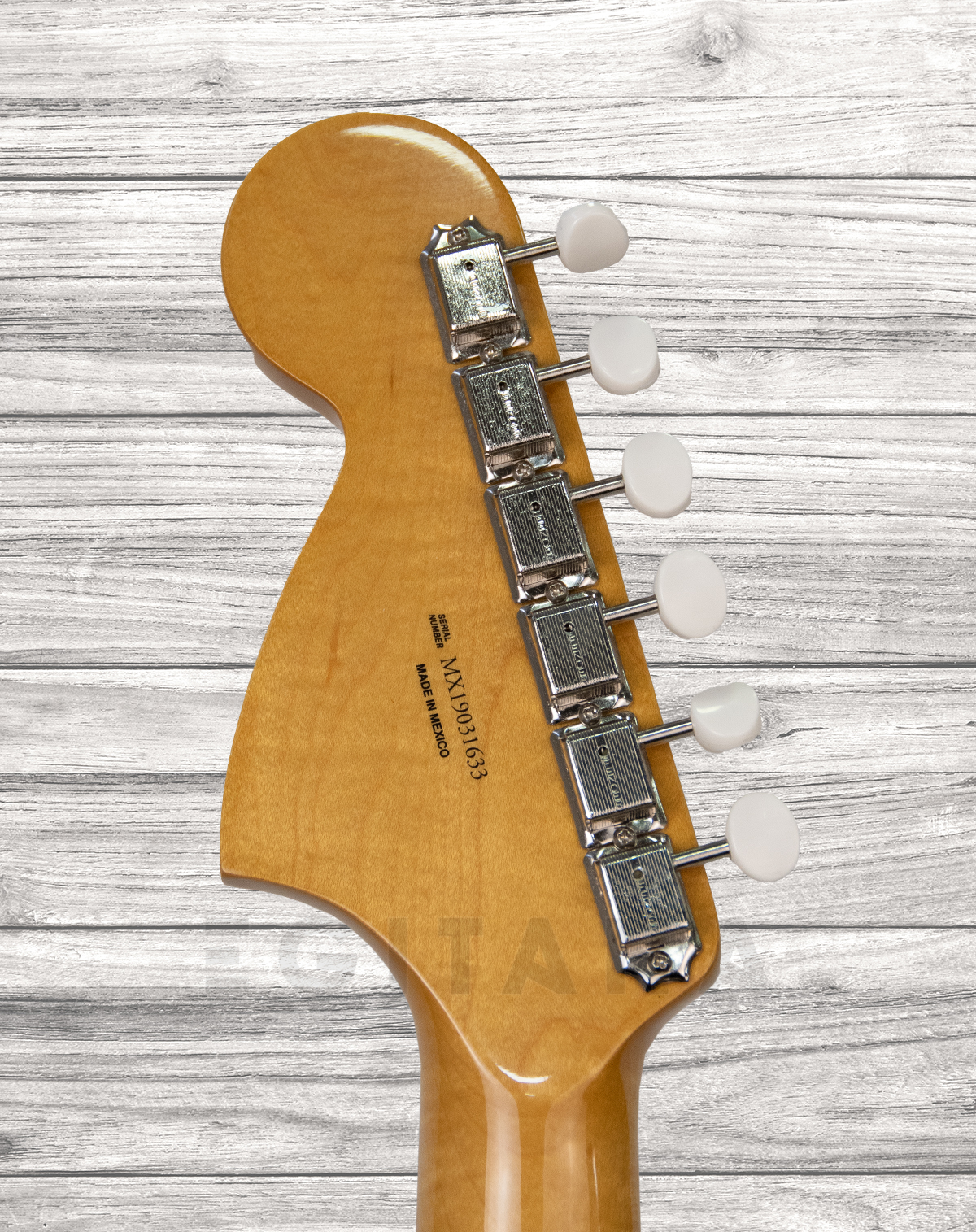 fender-vintera-60s-mustang-3-sb_6075a18149c7c.jpg