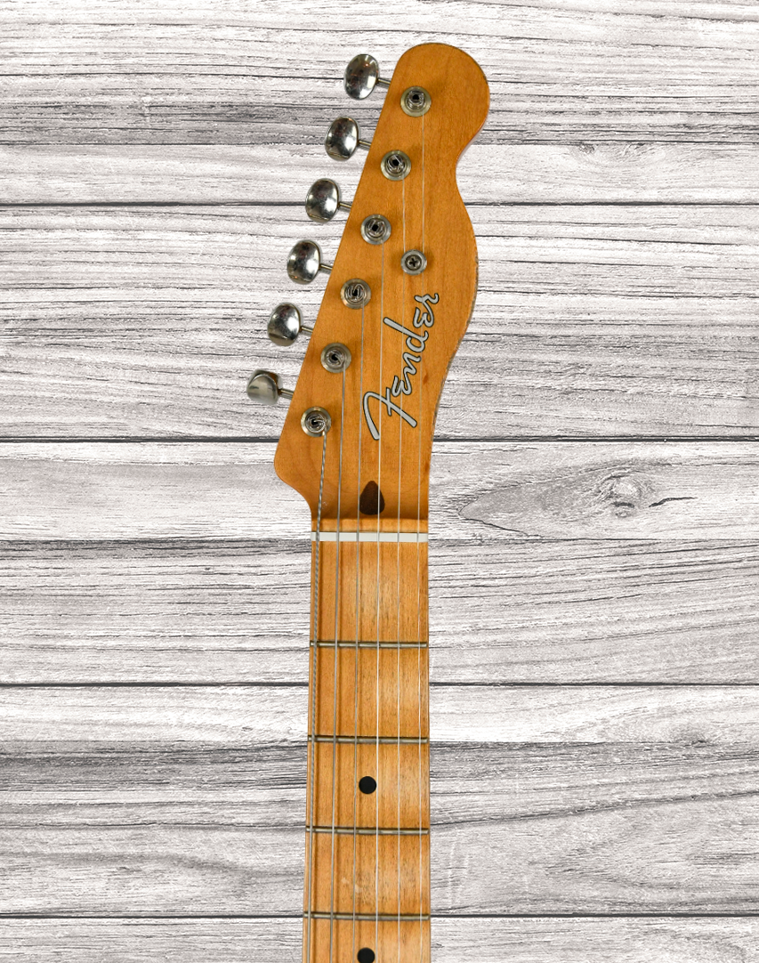 fender-vintera-road-worn-mischief-maker-stratocaster-maple-fingerboard-firemist-silver_66880b17379d0.png