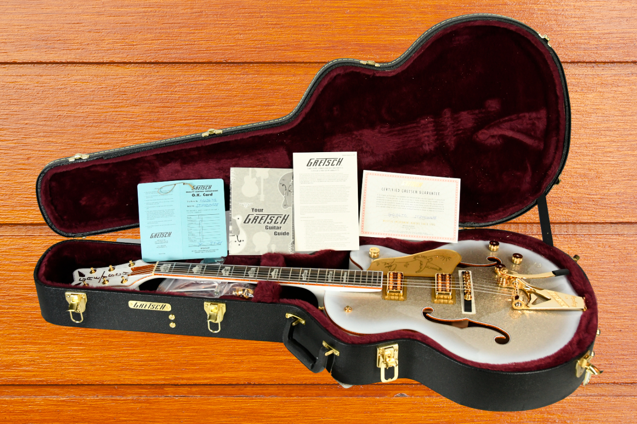 gretsch-g6136tg-op-limited-edition-orville-peck-falcon_668663ea19212.jpg