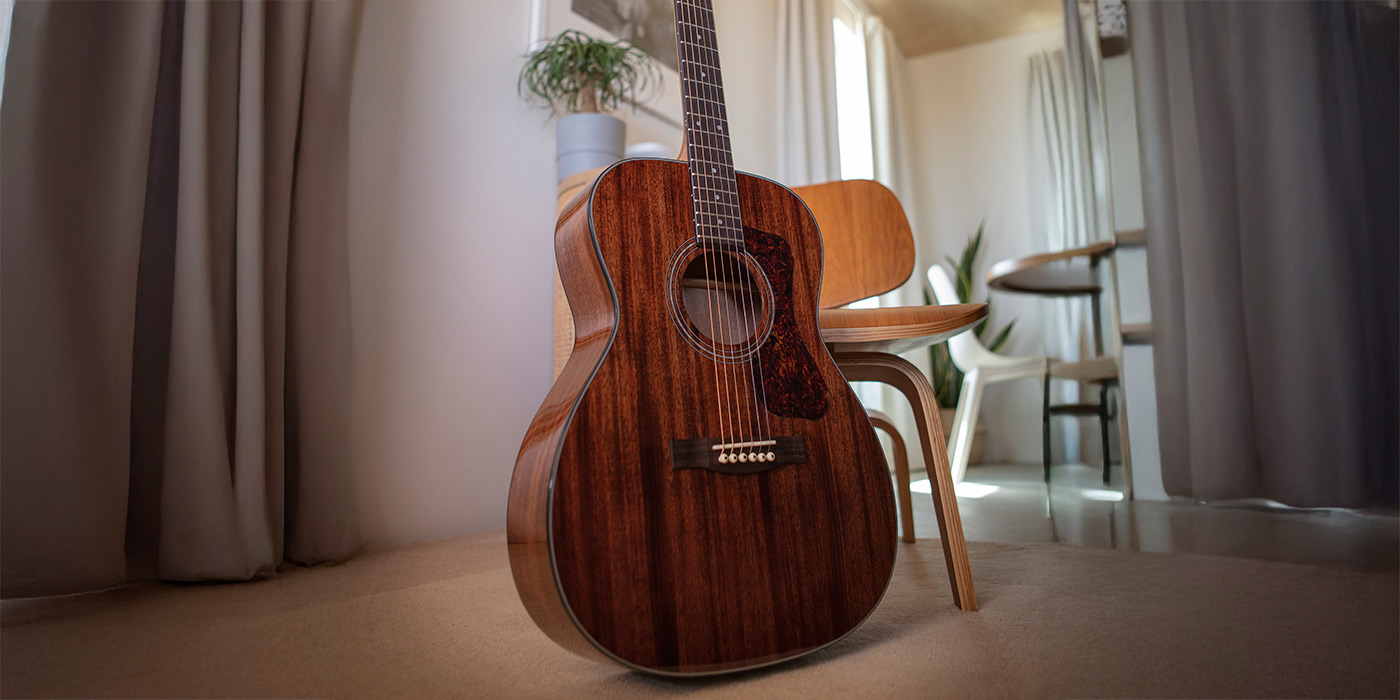 guild-om-120-westerly-orchestra-acoustic-natural_6a2ab6383c5bc.jpg