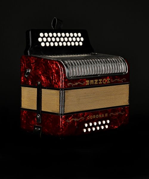 hohner-corona-iii_68f2673ea33b0.jpg