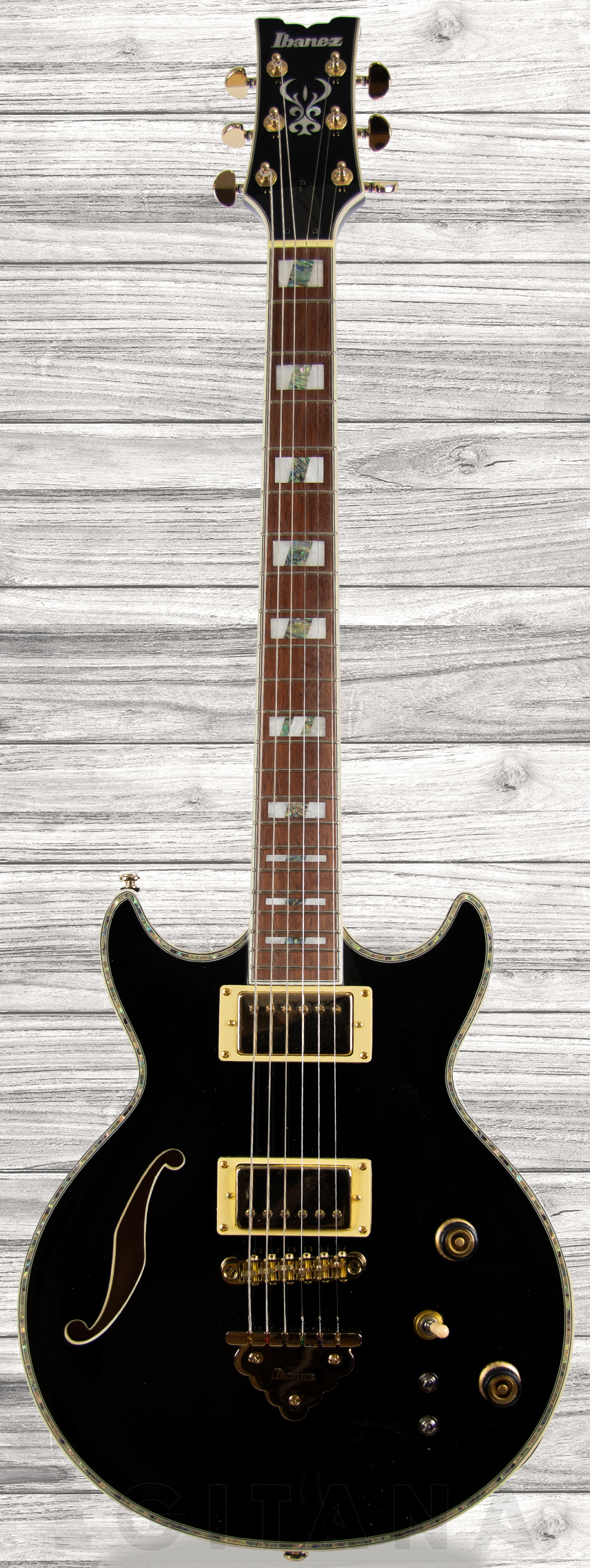 ibanez-ar520h-bk_609a5db0b0cd8.jpg