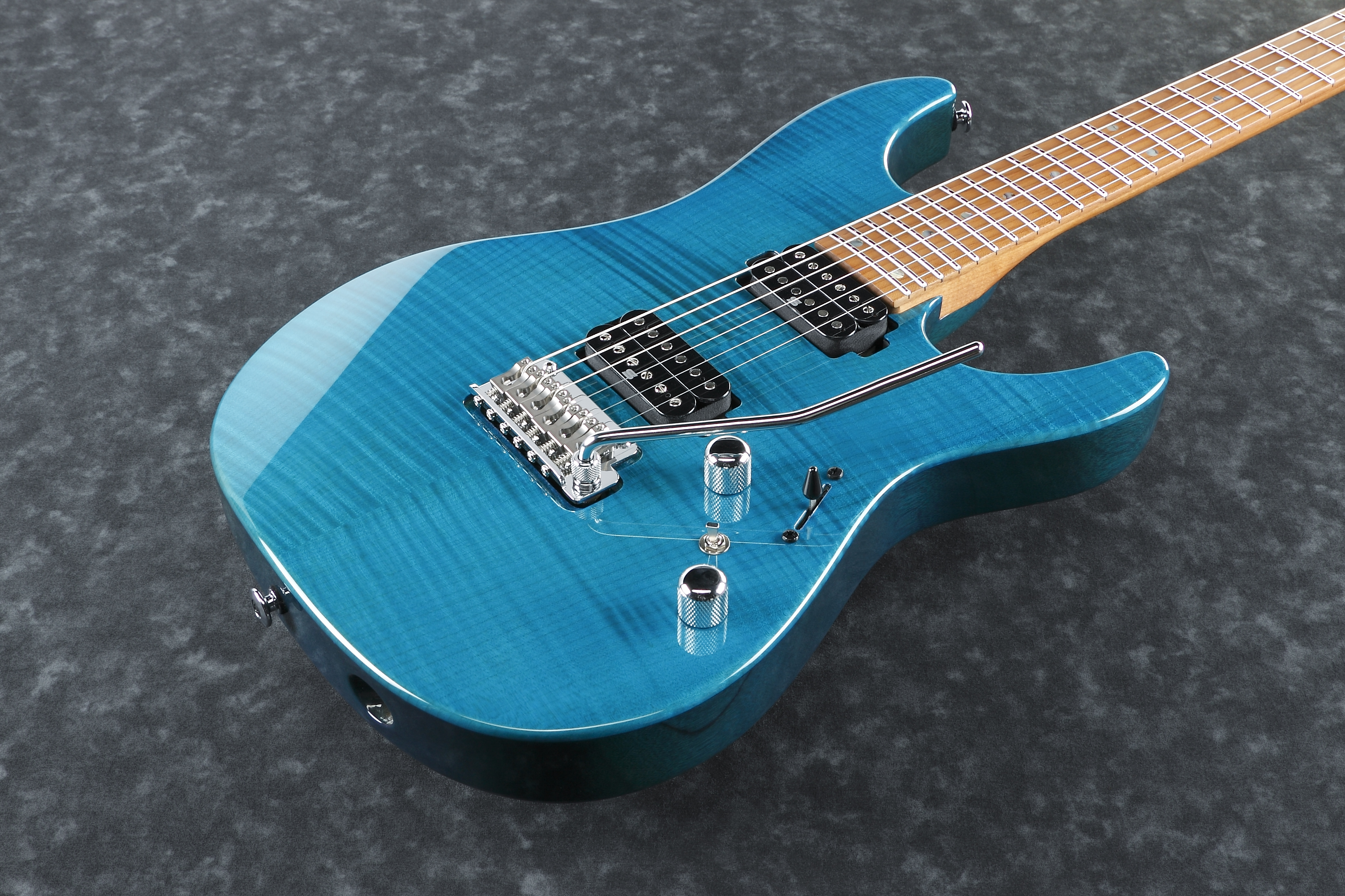 ibanez-mmn1-tab-martin-miller_6a69c50ec24d6.jpg