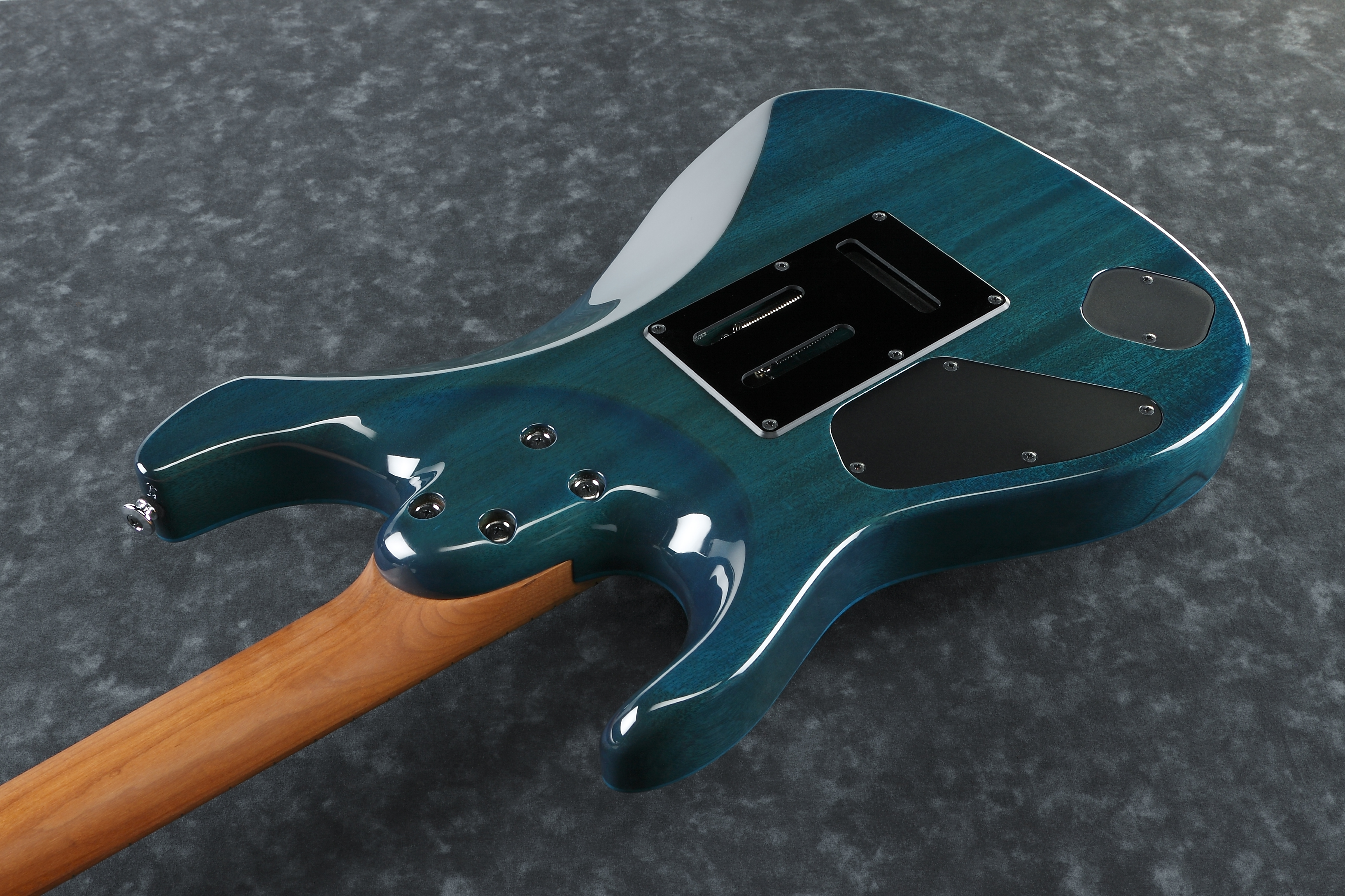 ibanez-mmn1-tab-martin-miller_6a69c511b68f7.jpg