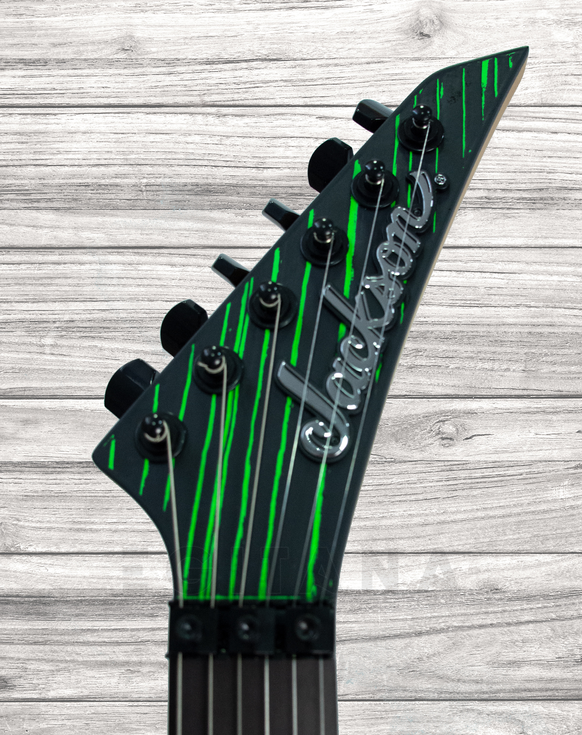 jackson-pro-dk2-dinky-green-glow_5f2d7edc21e2c.jpg