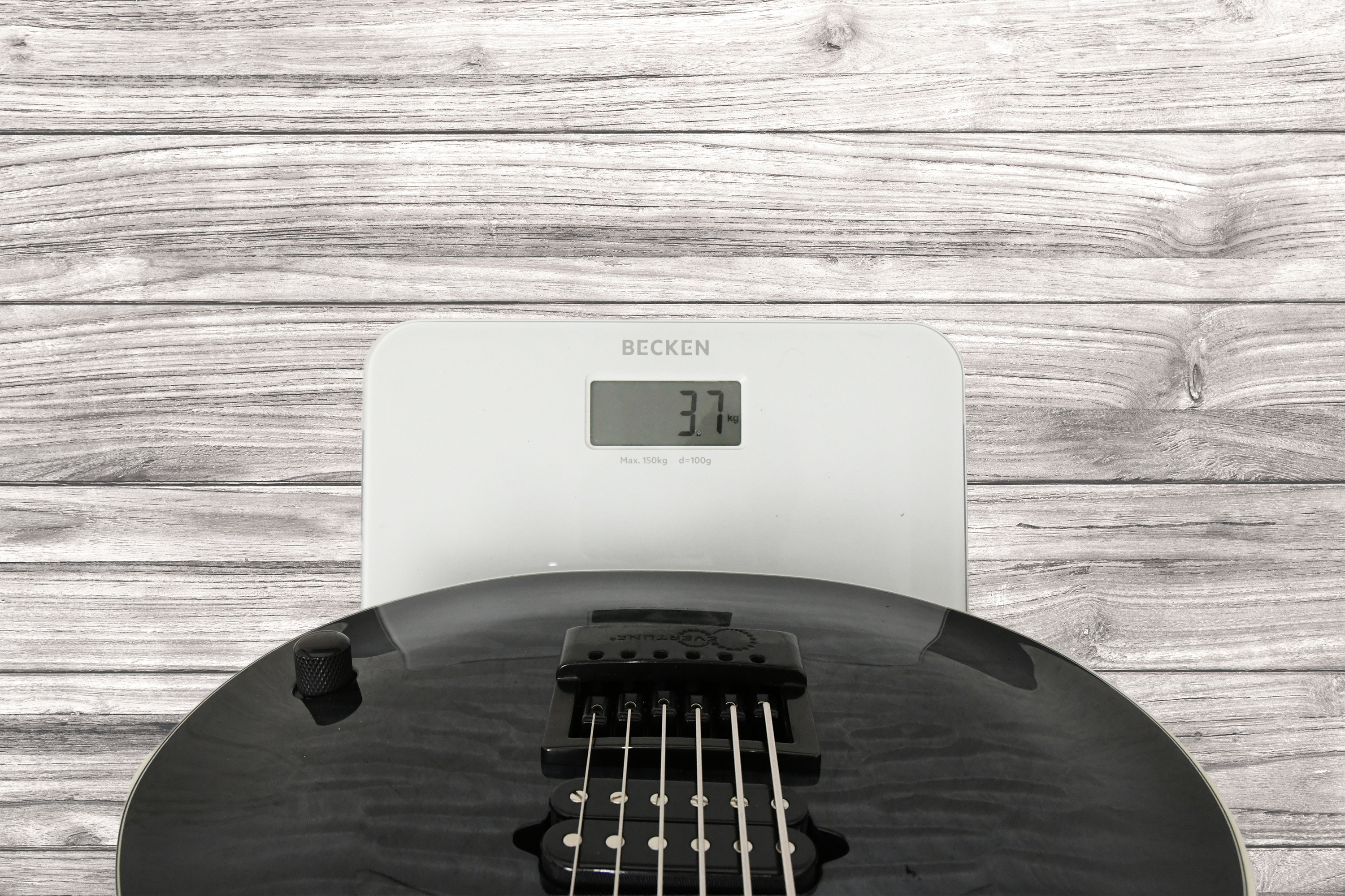 jackson-pro-plus-series-signature-sleep-token-iv-monarkh-sc-transparent-black-burst_6a8ea6158f561.jpg