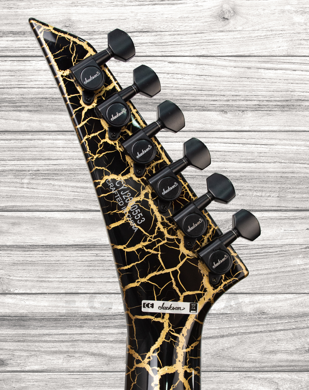 jackson-sl3xdx-soloist-gold-crackle_5f20565bea552.jpg