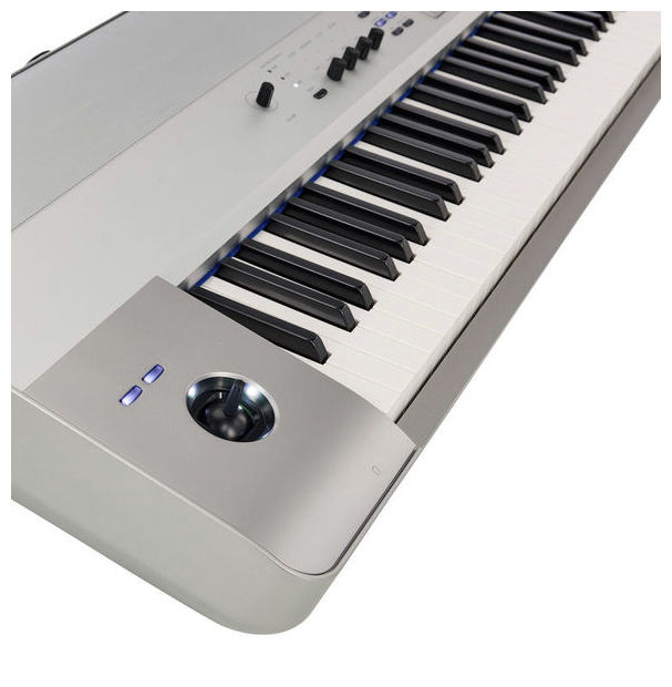 korg-krome-88-platinum_5a9d54ef5252b.jpg