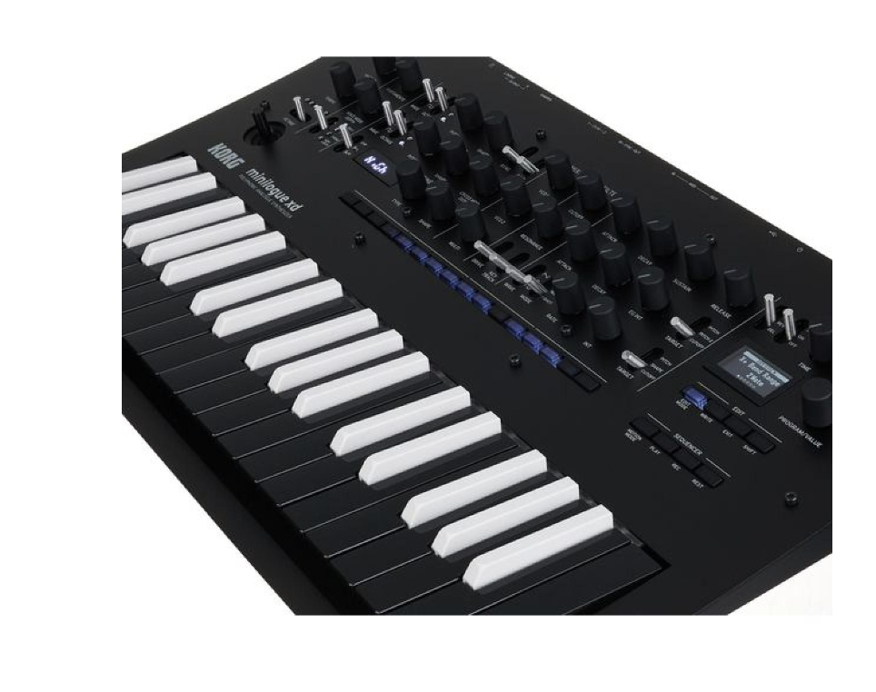 korg-minilogue-xd-inverted_691763bf2f8f4.png