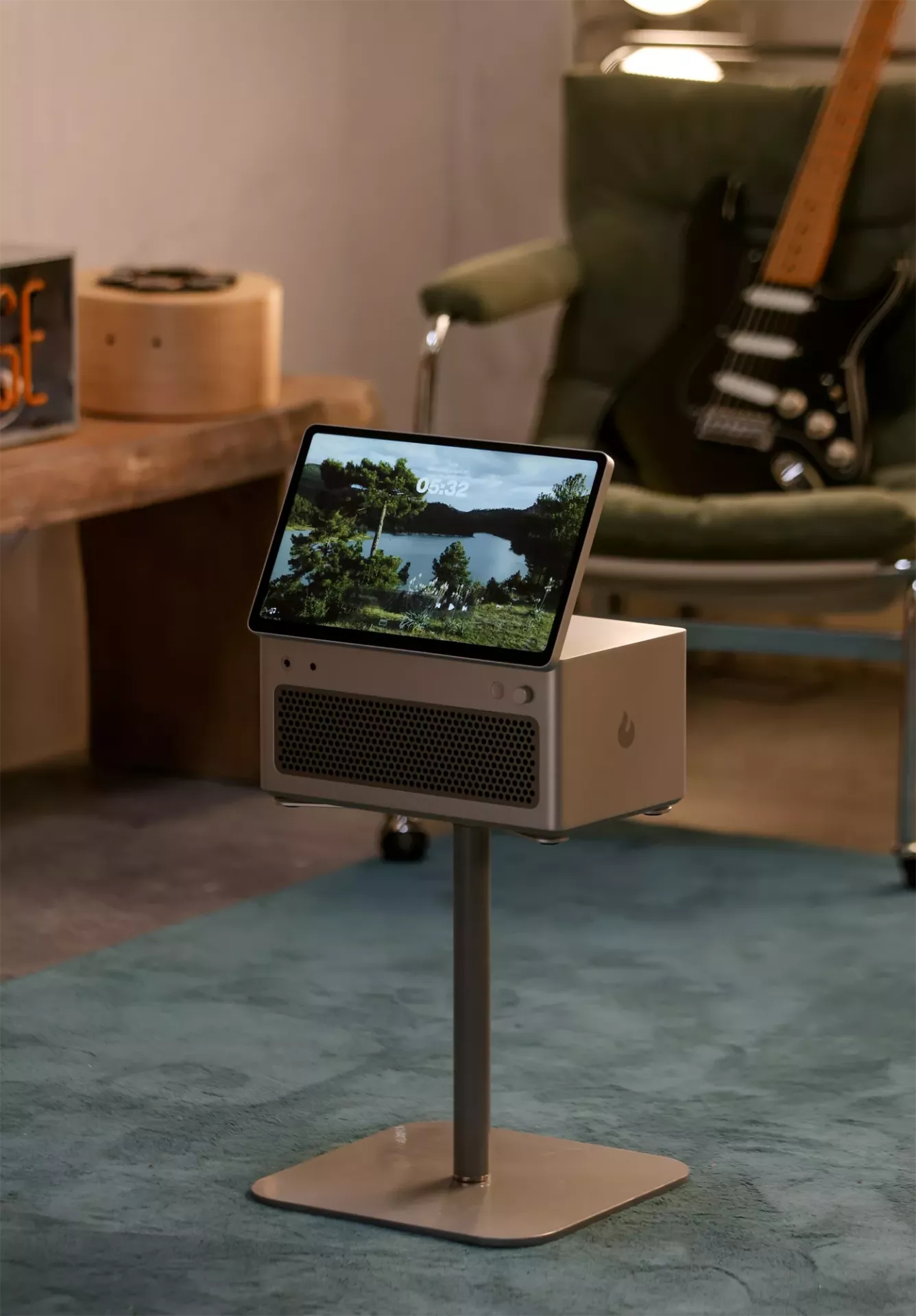 lava-music-studio-stand_69e1f18e31776.jpg