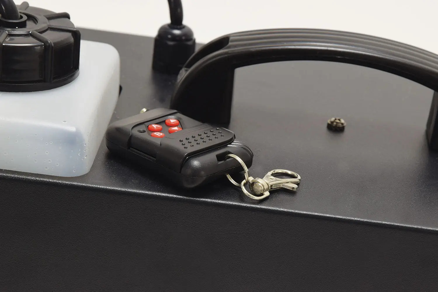 maquina-de-nevoa-800w-com-2-comandos-dmx-qtx_6a7dcccd4ebbc.jpg