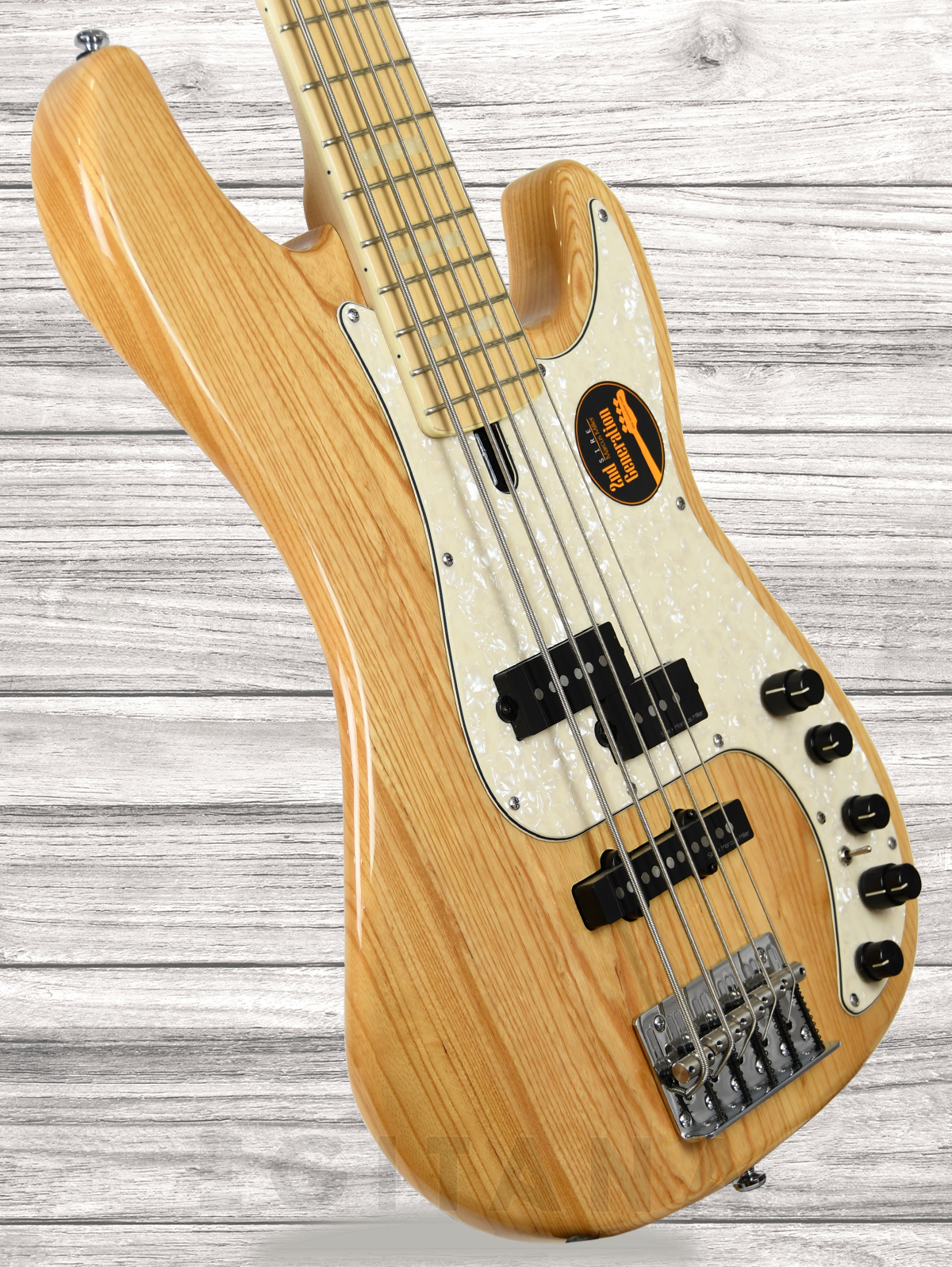 marcus-miller-p7-swamp-ash-5-natural-2nd-gen_60e5b16e82d8d.jpg