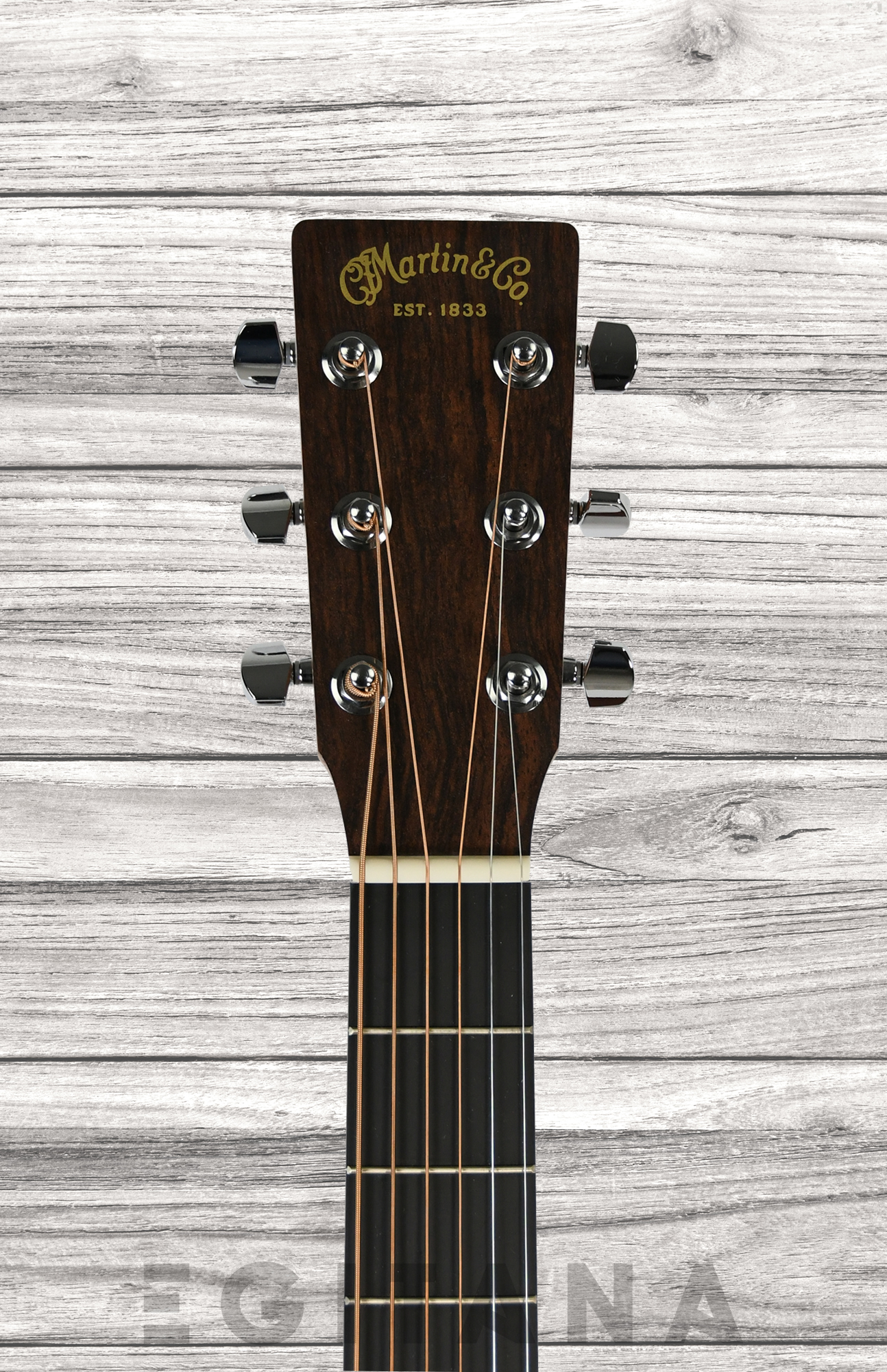 martin-dreadnought-10-a-e-road-series-abeto-sitka-sapele_637b7515a53df.jpg