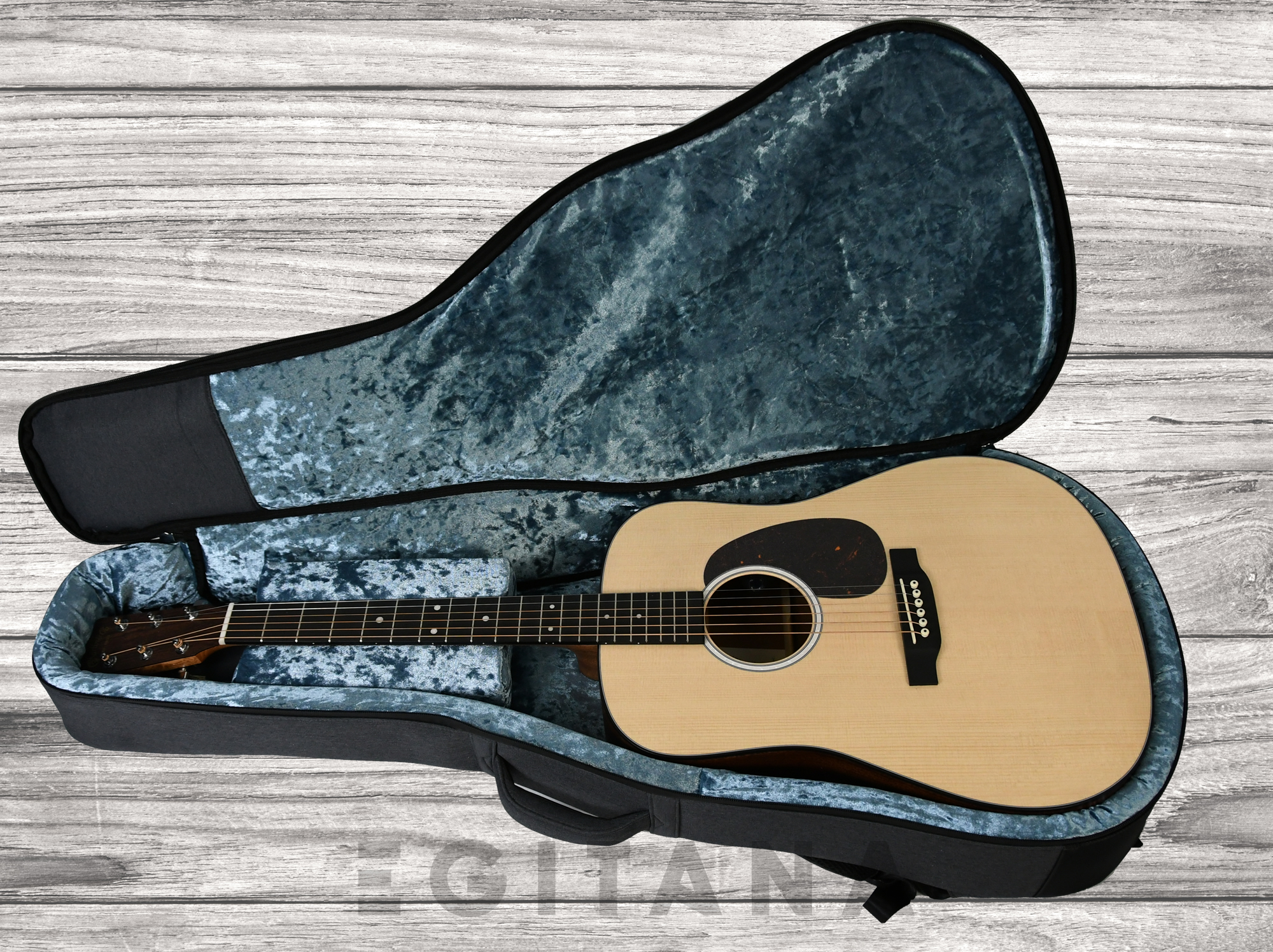 martin-dreadnought-10-a-e-road-series-abeto-sitka-sapele_637b7517d320c.jpg