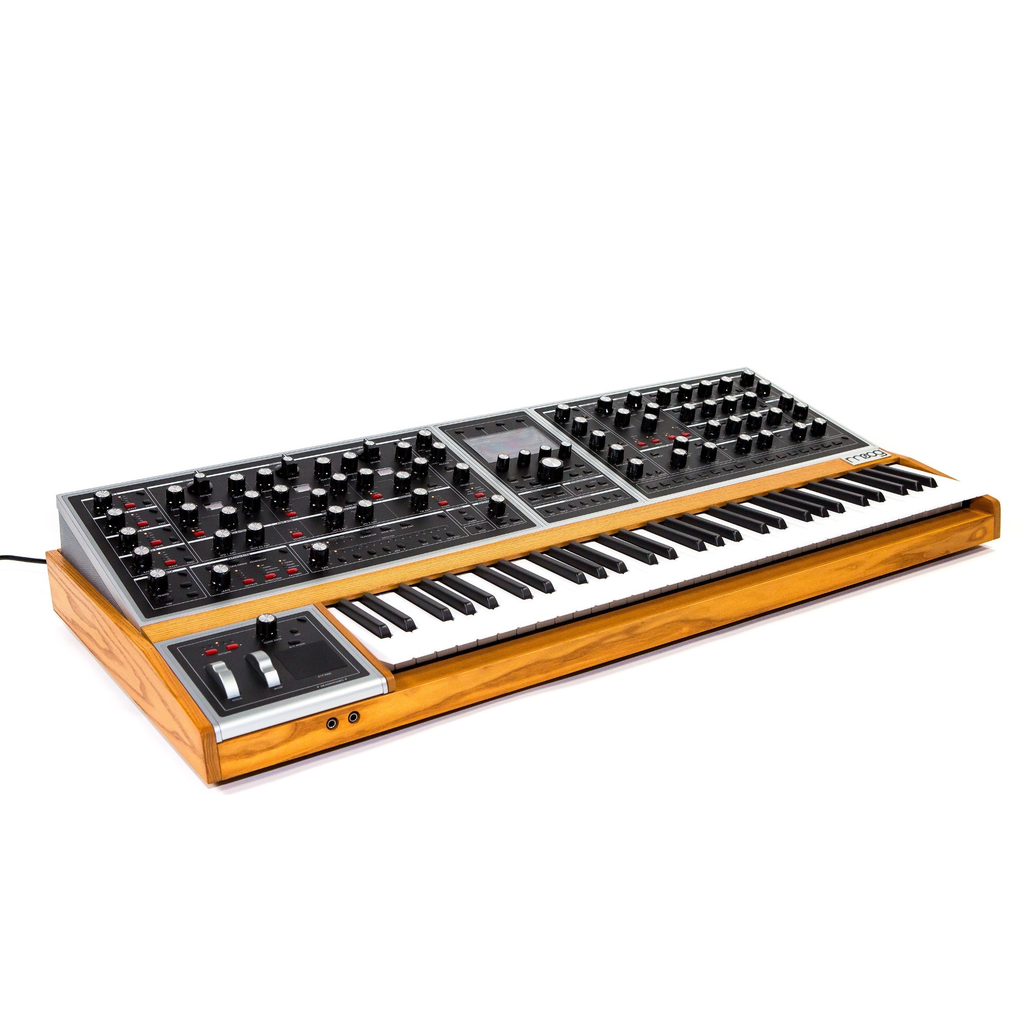 moog-one-16_5bc4bba42ce5e.jpg