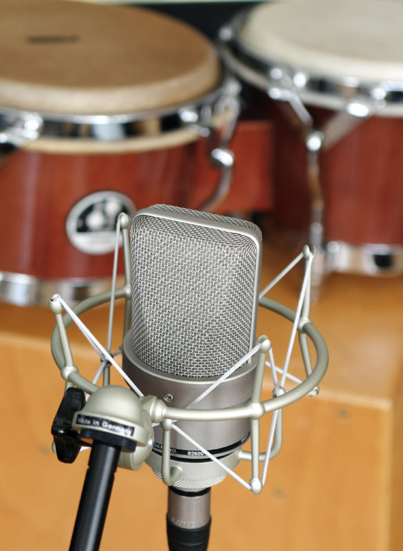 neumann-tlm-103_5f22e60915bf6.jpg