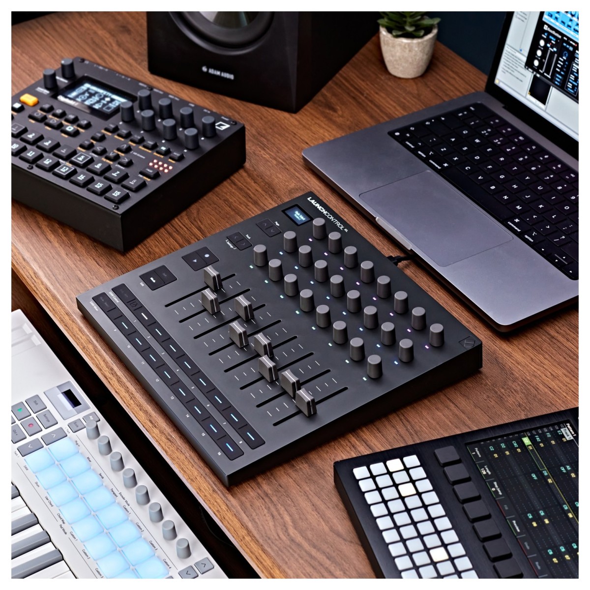novation-launch-control-xl-3_6866957a708a8.jpg