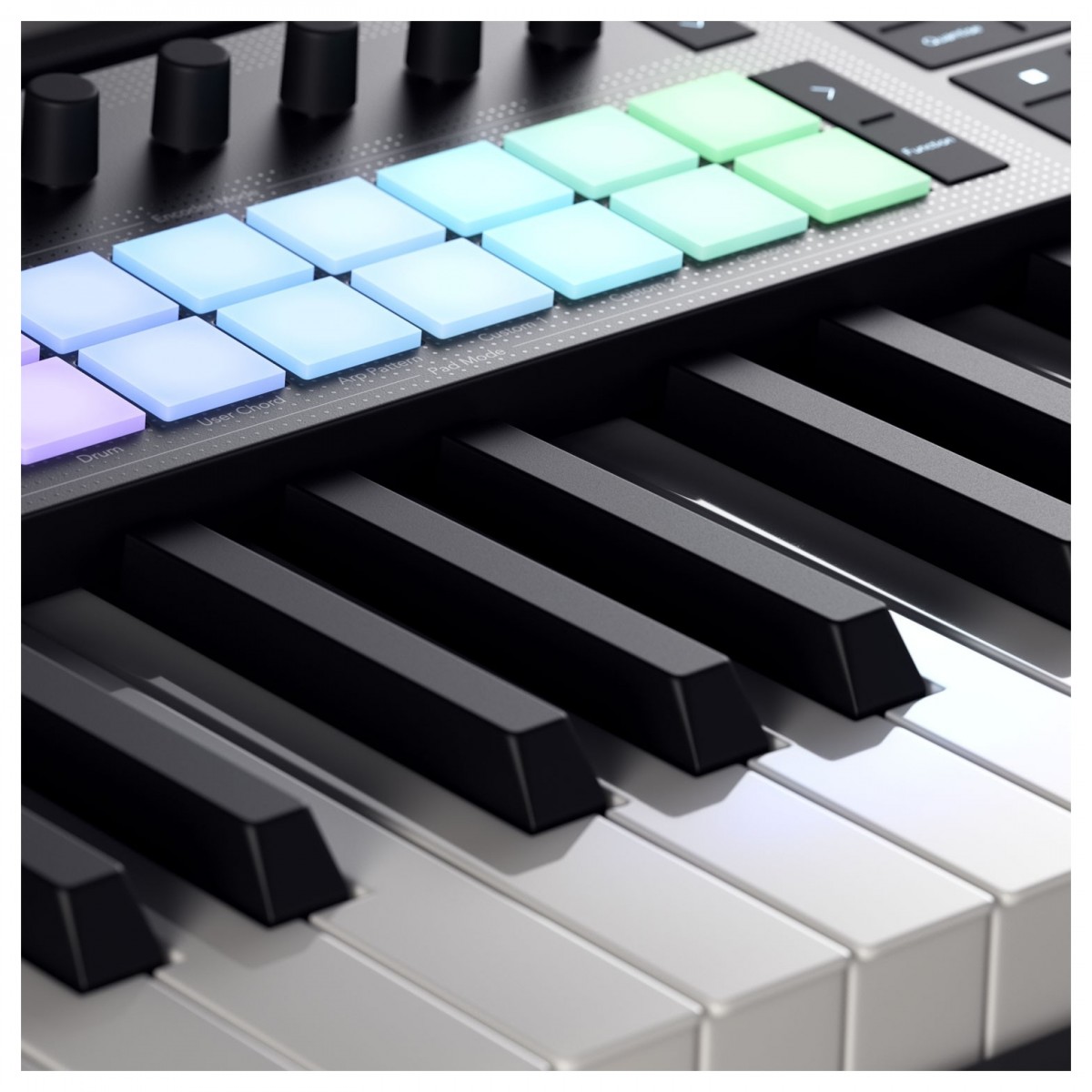 novation-launchkey-37-mk4_676980a2627a6.jpg