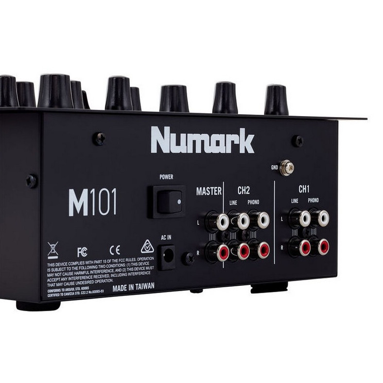 numark-m101-black_5fbbdecf4de93.jpg