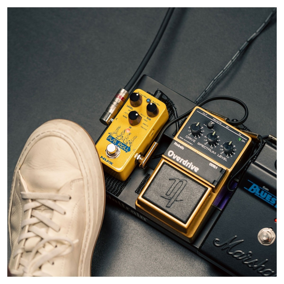 nux-nol-1-a-b-roll-octave-loop-pedal_69c690eb955ab.jpg