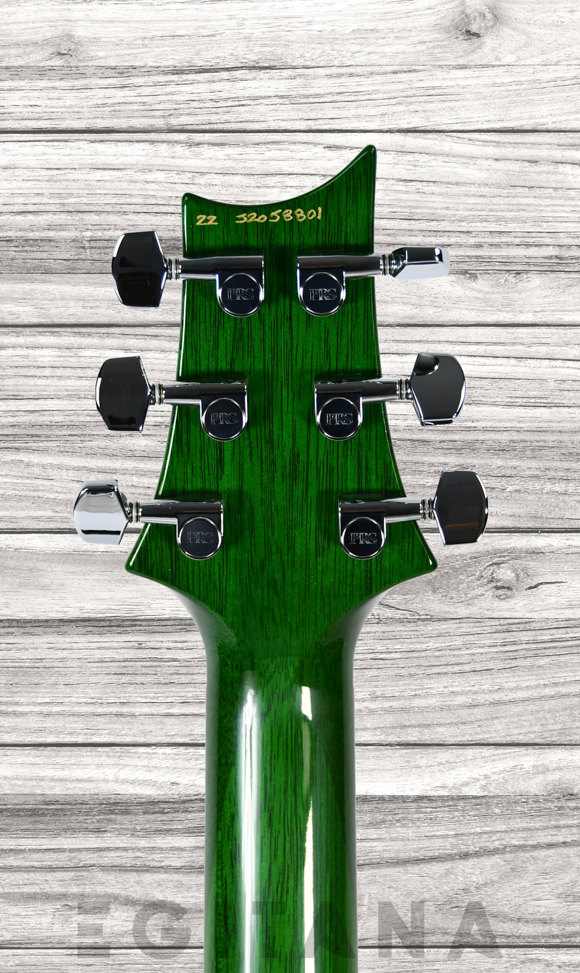 prs-s2-custom-24-eriza-green_6380c9d3df0ea.jpg