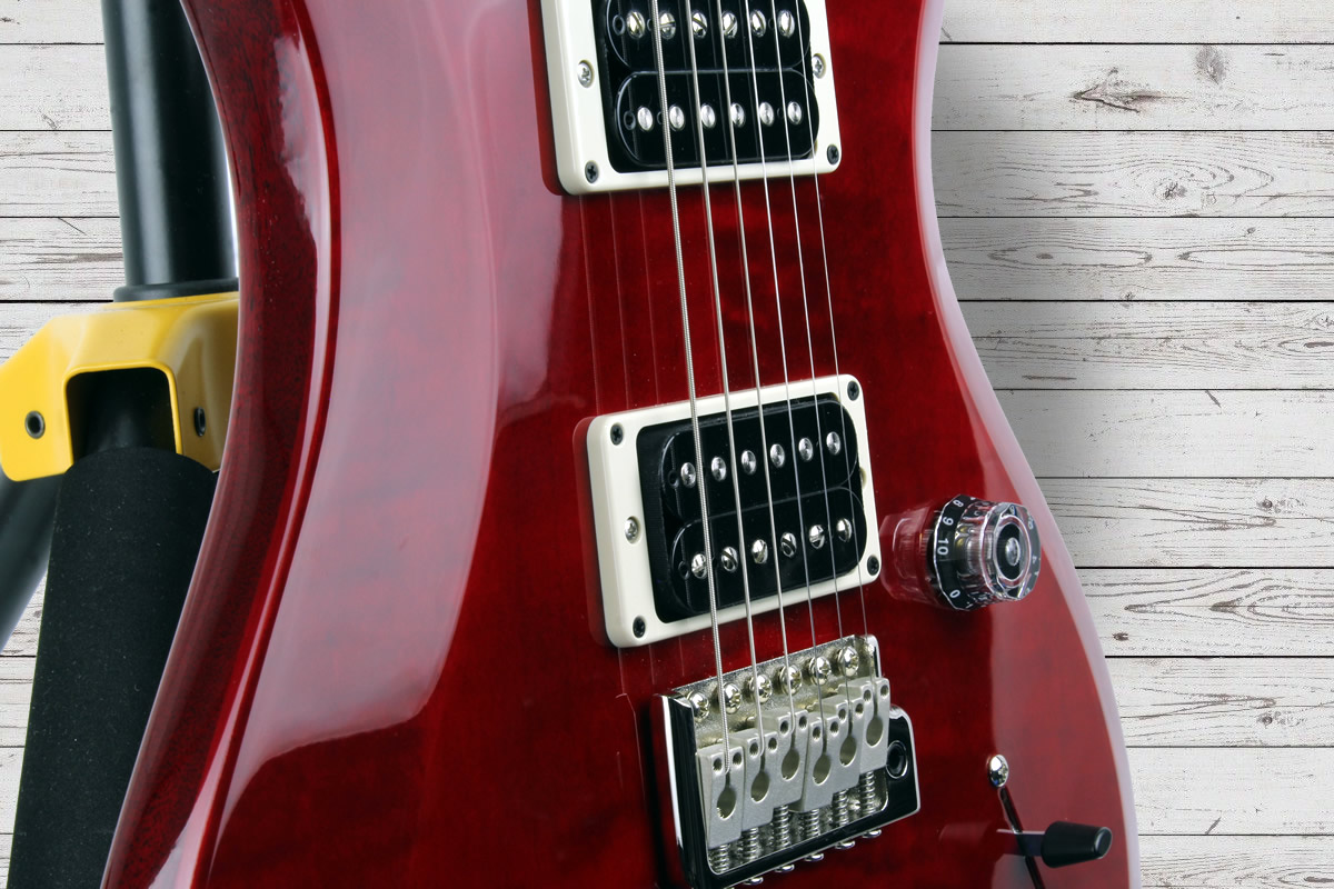 prs-s2-custom-24-scarlet-red-2017_5ca72b3c214bc.jpg