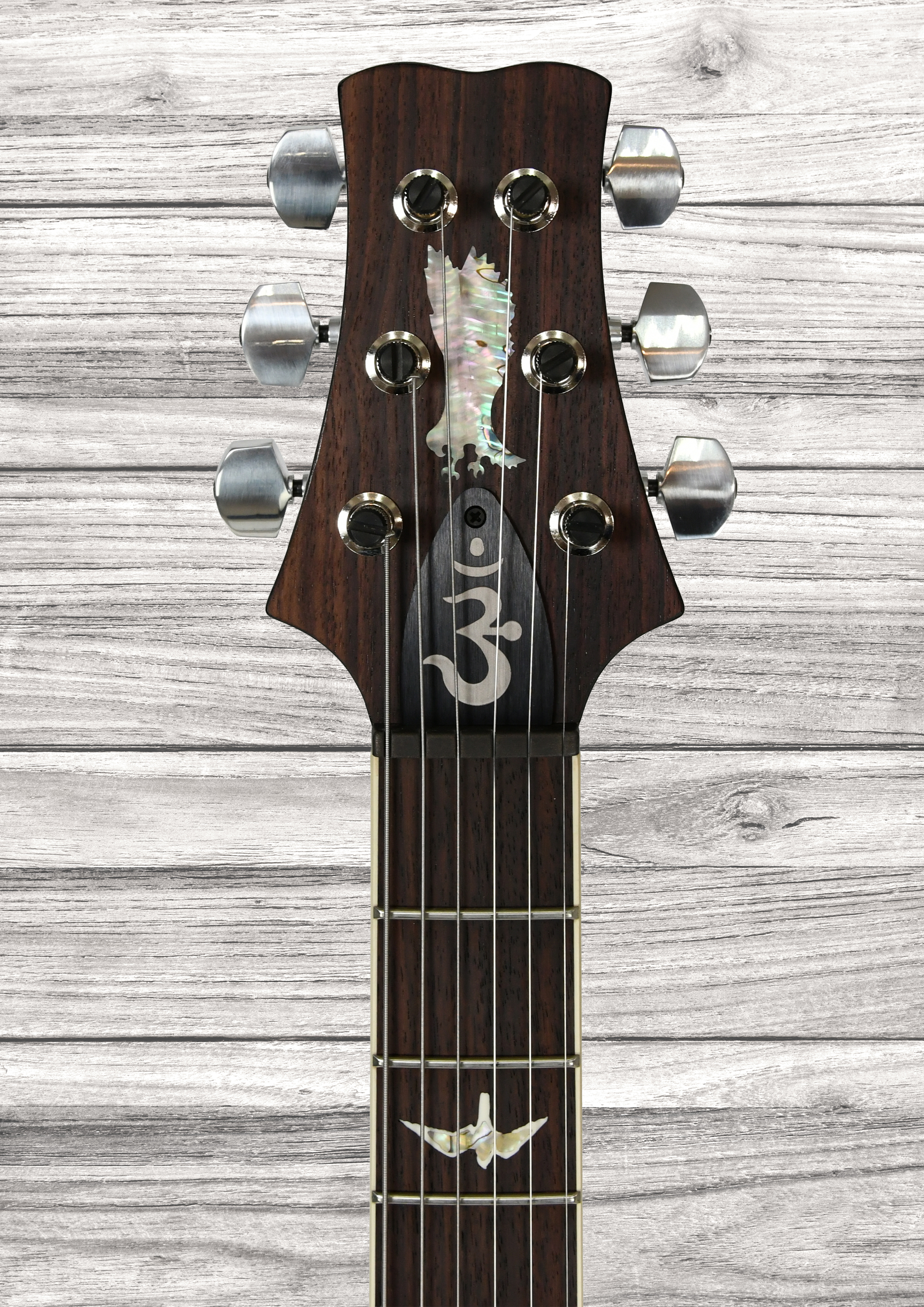 prs-santana-retro-faded-whale-blue_68fa31353b1c9.jpg