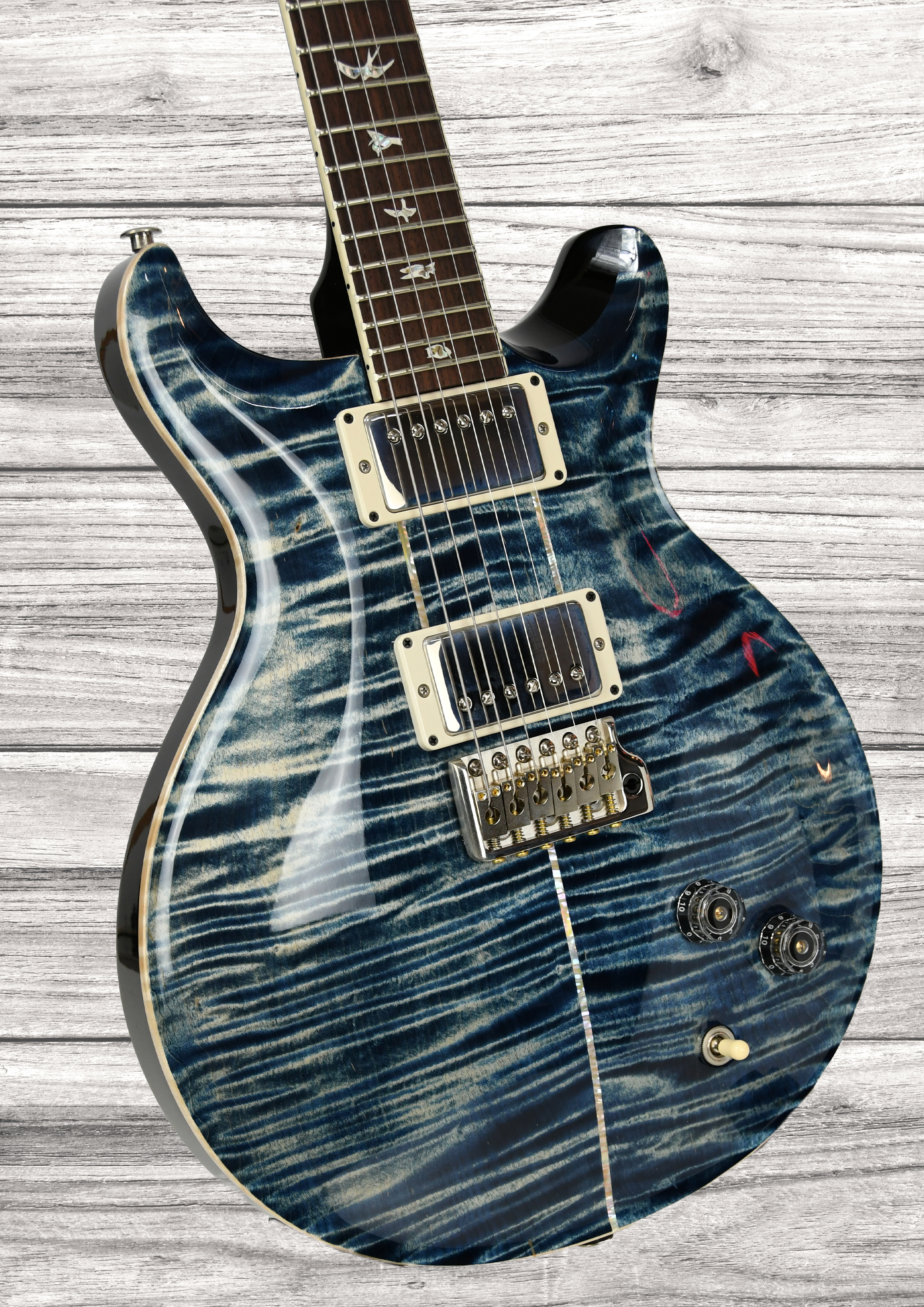 prs-santana-retro-faded-whale-blue_68fa335f51e2b.jpg