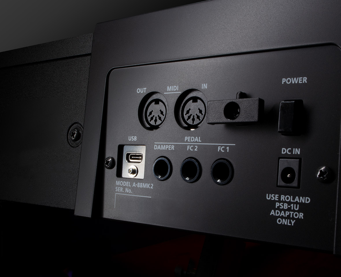 roland-a-88mkii-teclado-usb-piano-profissional-controlador-midi20-88-teclas-daw-software-computador-logic-garageband_6202a664a6827.jpg