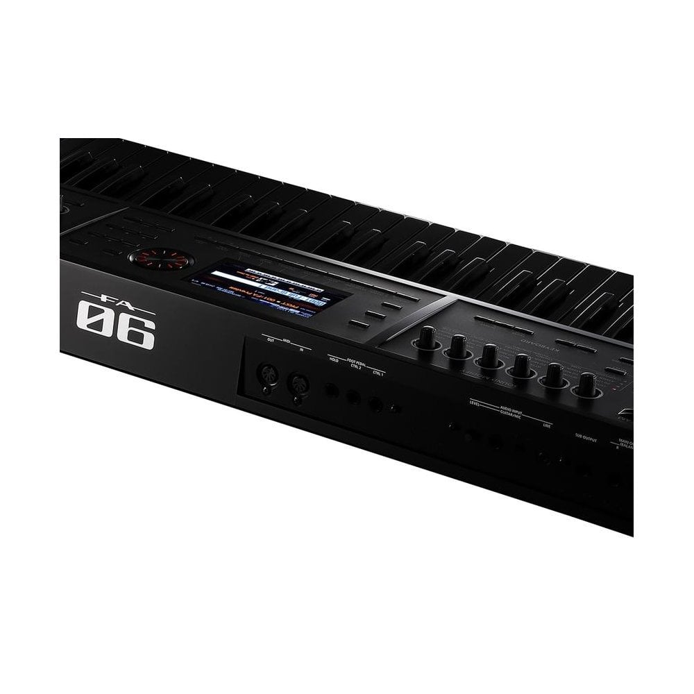 roland-fa-06b-black-edition_5df74a1e1c6d0.jpg