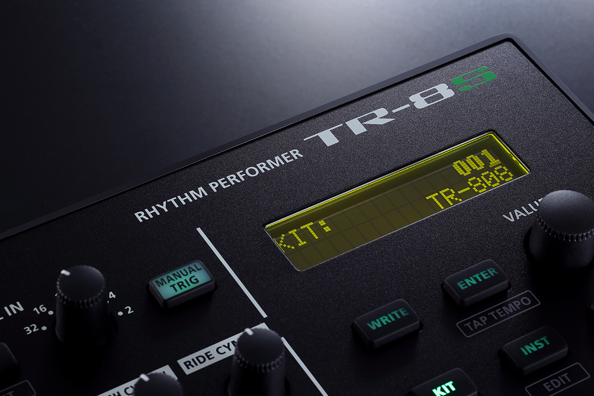 roland-tr-8s_5f102b000bfb6.png