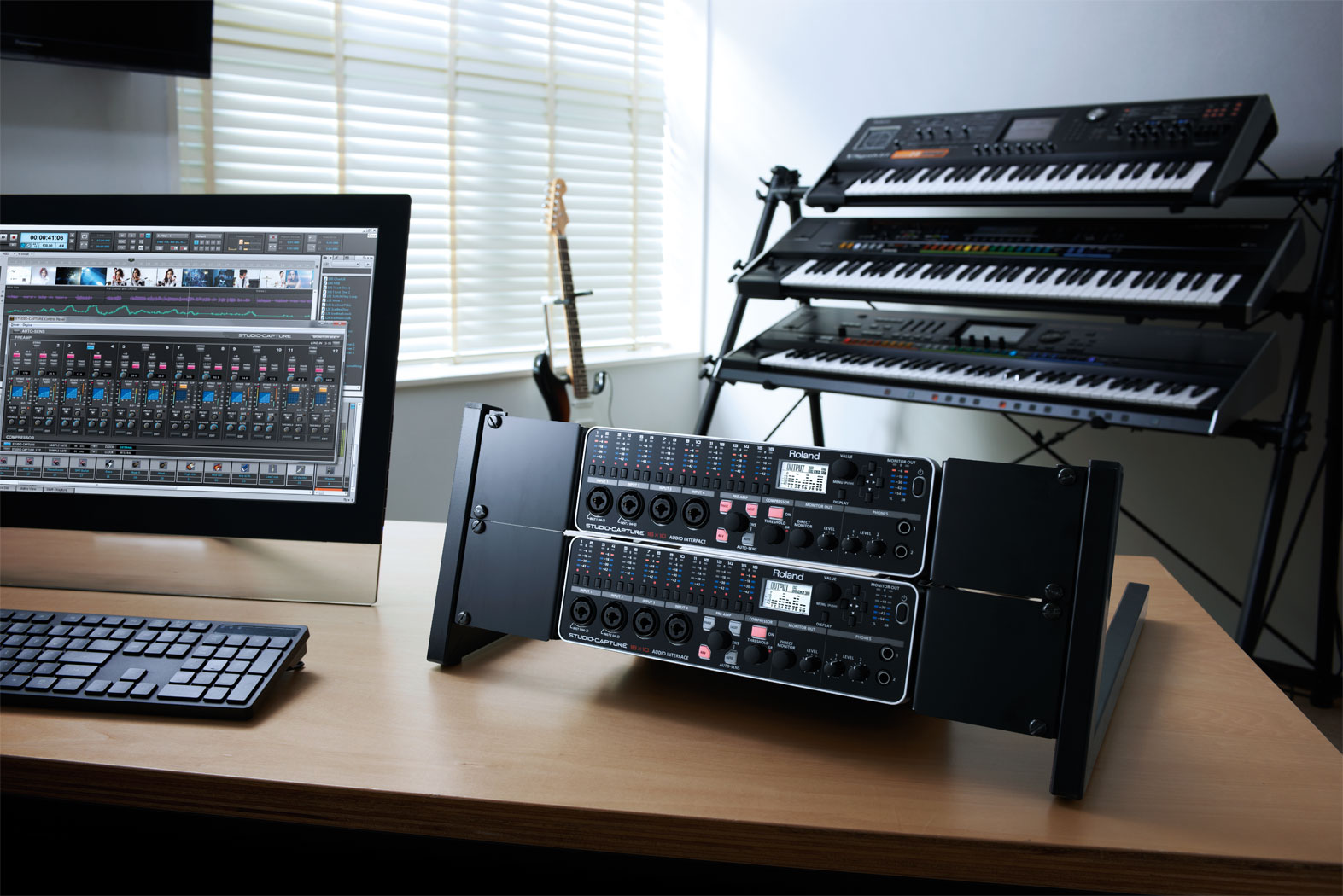 roland-ua1610-studio-capture_5f0c911d402fe.jpg