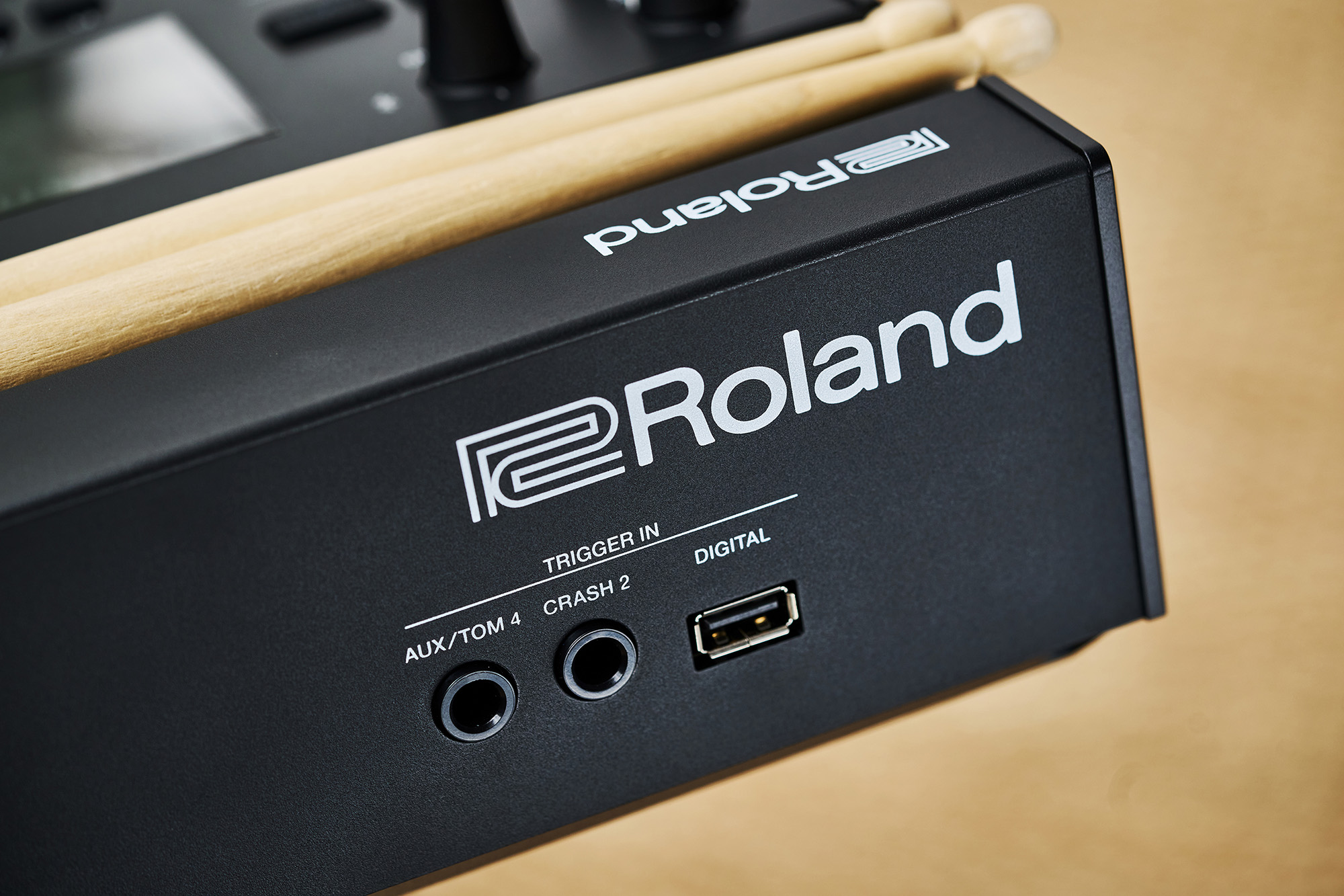 roland-v31-v-drums-sound-module_68e696cc16fec.jpg