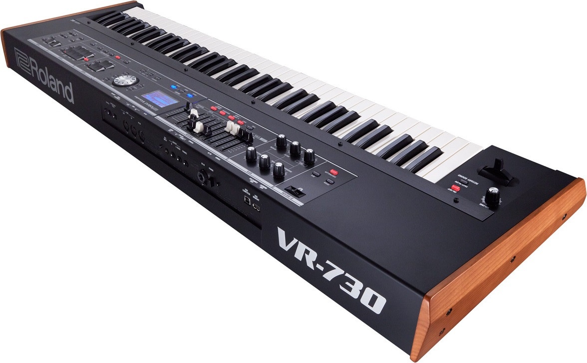 roland-vr-730-v-combo_5accca5f6aab8.jpg